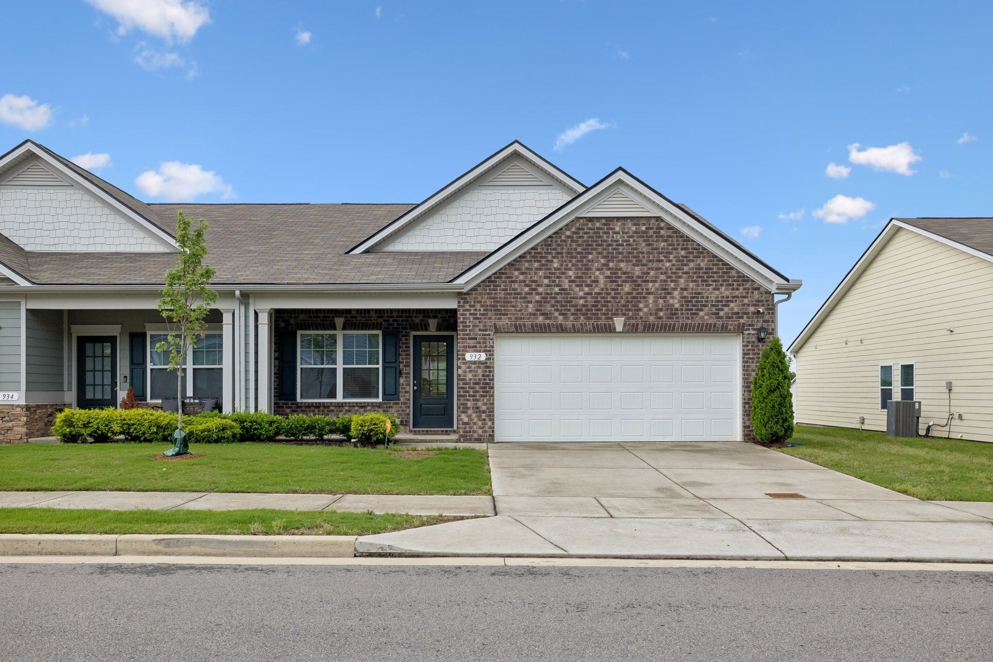 932 Millstream Dr — photo