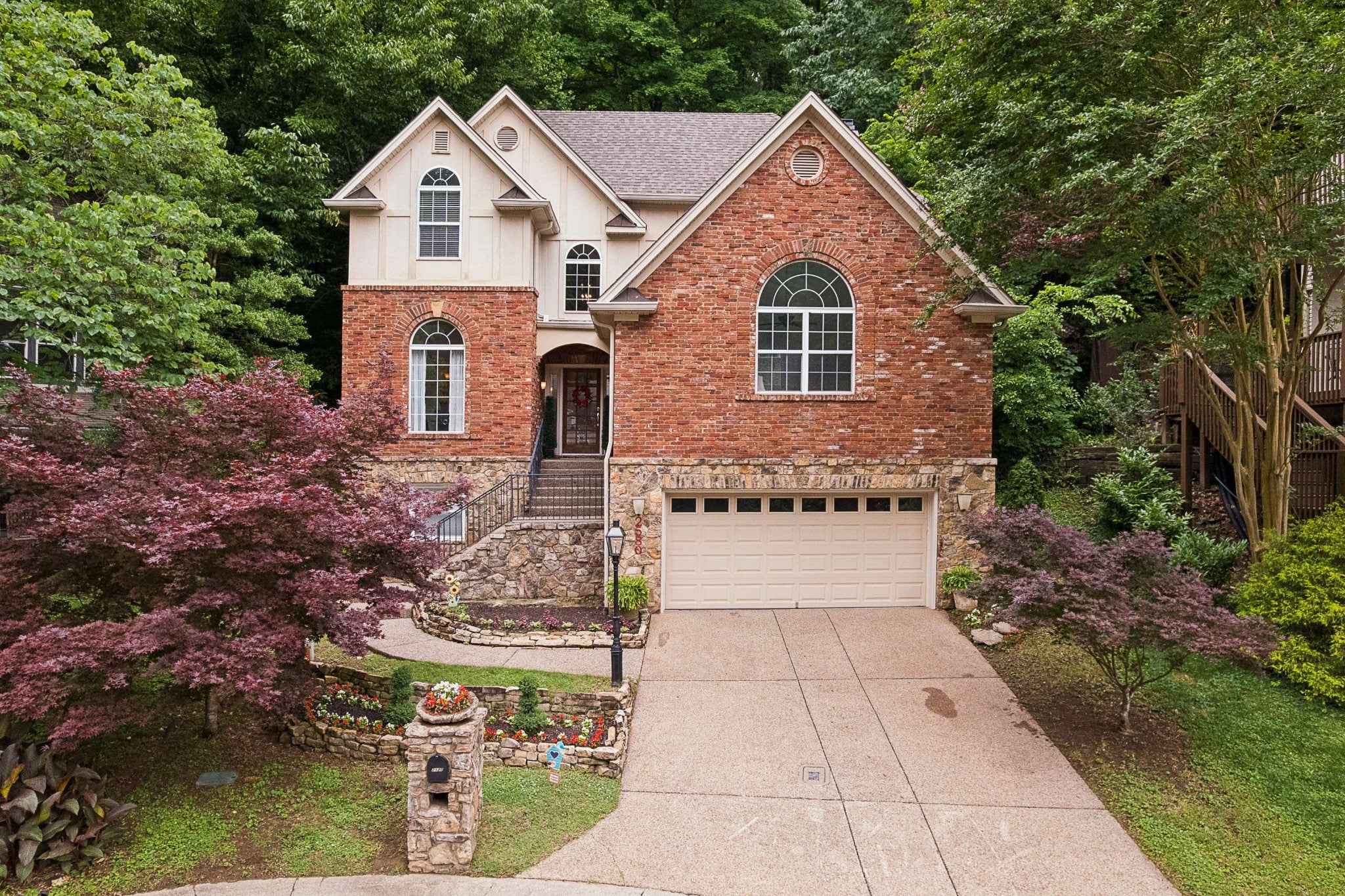 2580 Devon Valley Dr — photo