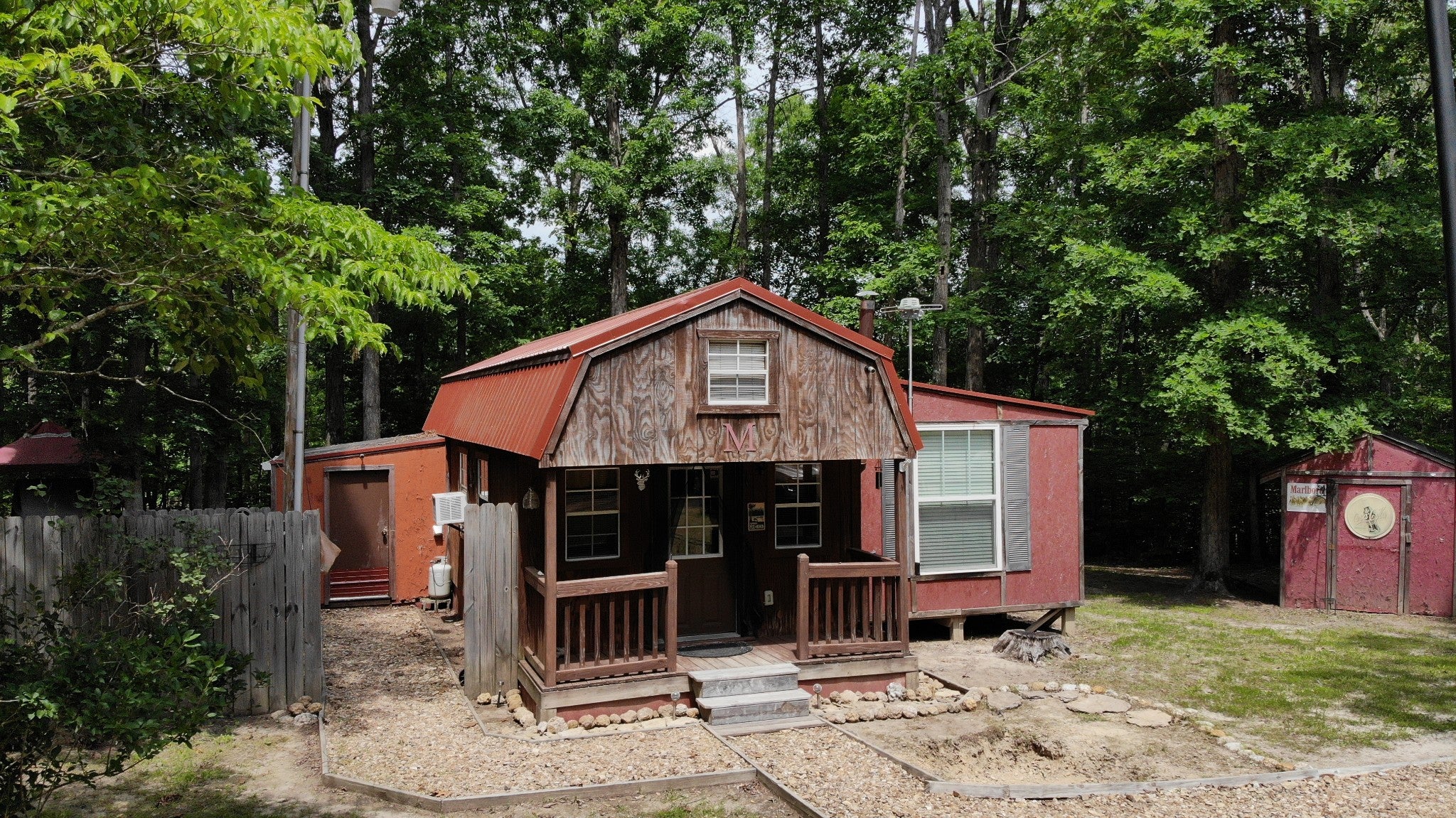 2132 Hidden Valley Dr — photo