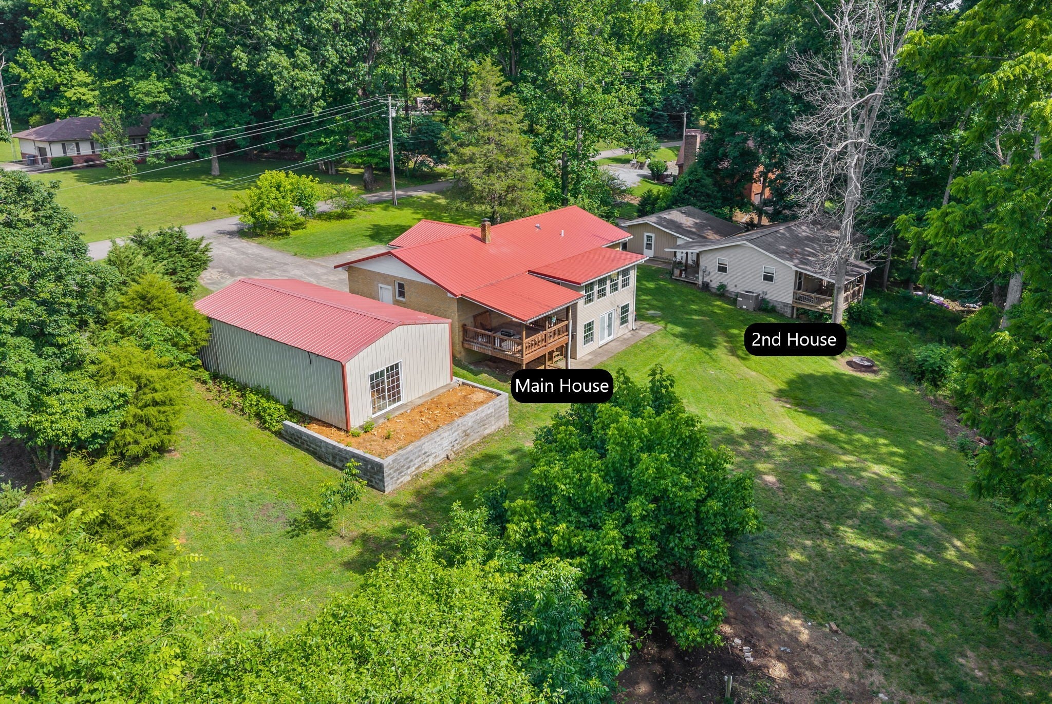 457 Lakeland Dr — photo