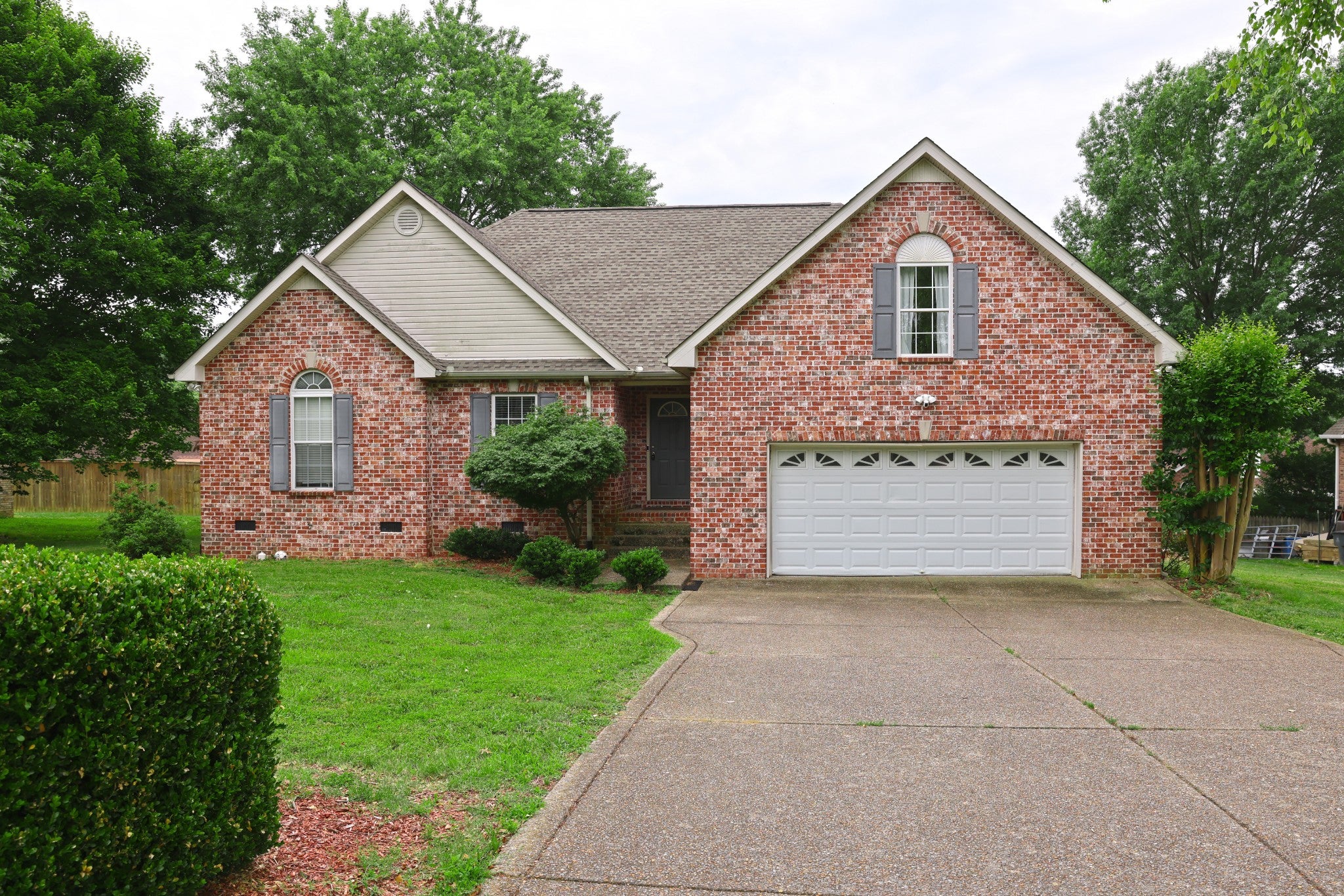 1118 Franklin Dr — photo