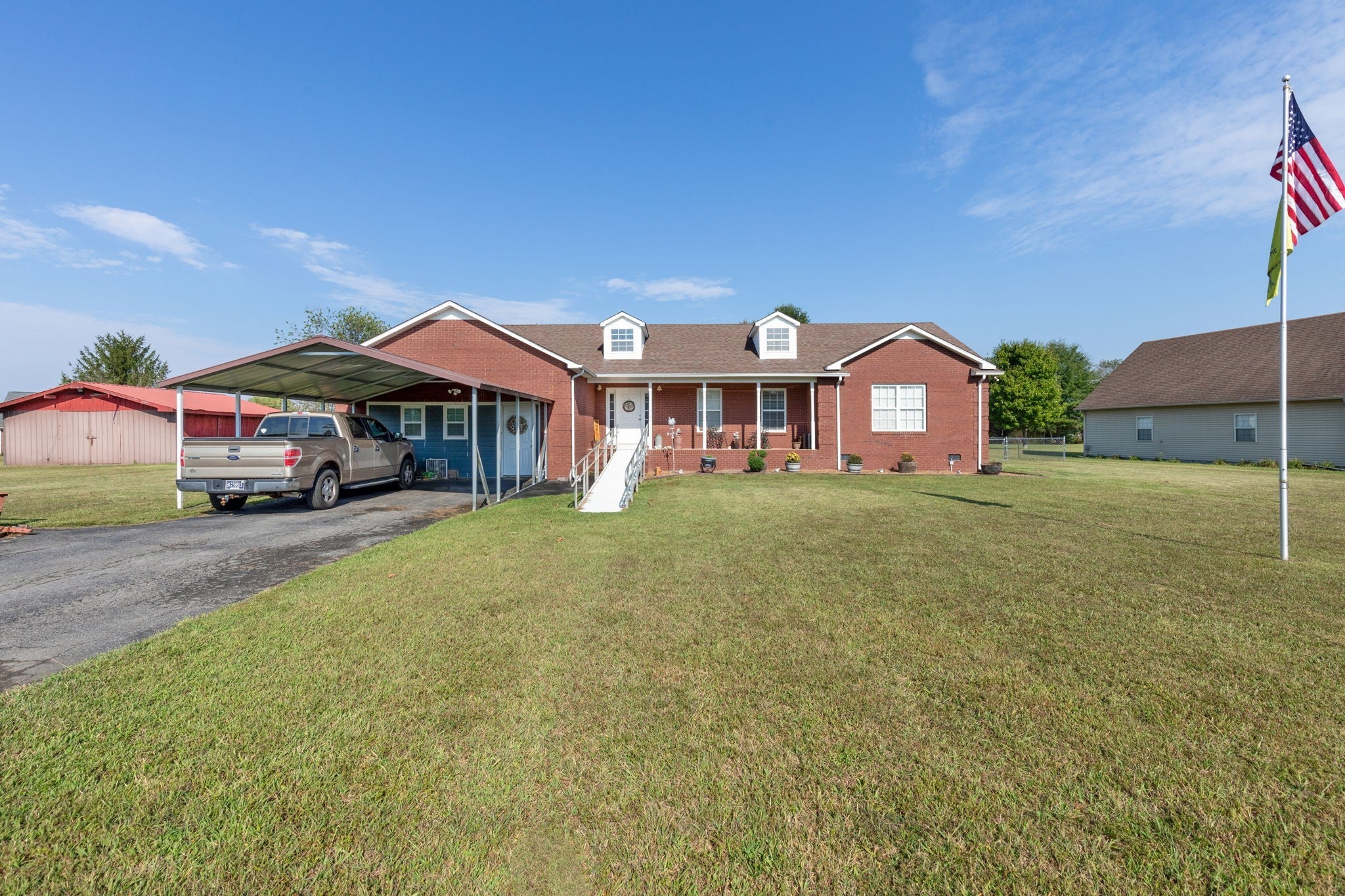 493 Maple Springs Rd — photo