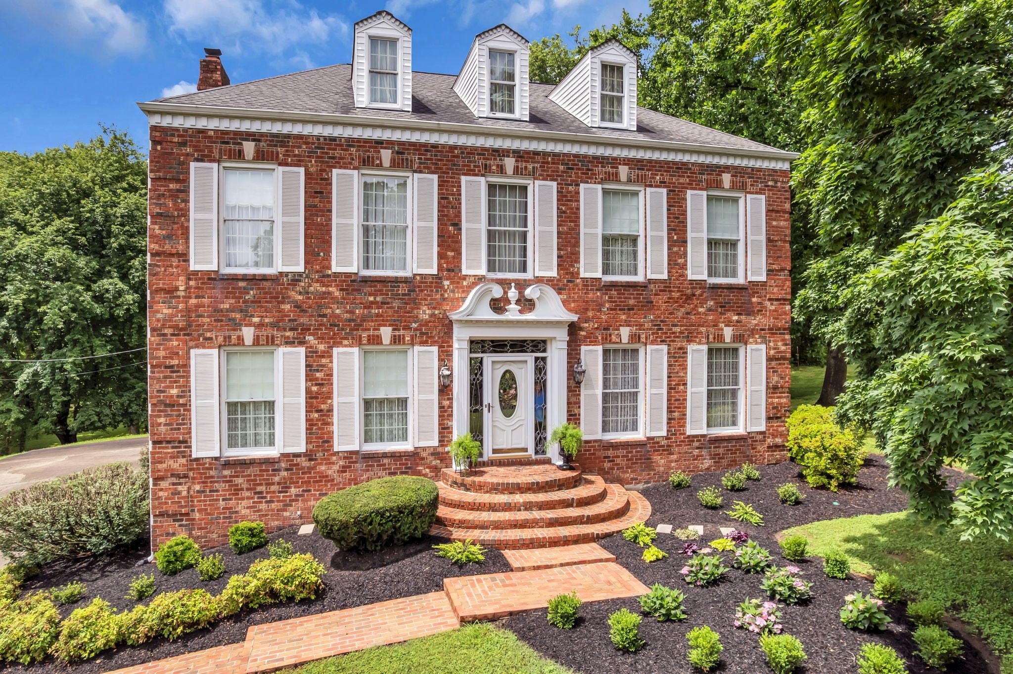 641 Old Lebanon Dirt Rd — photo