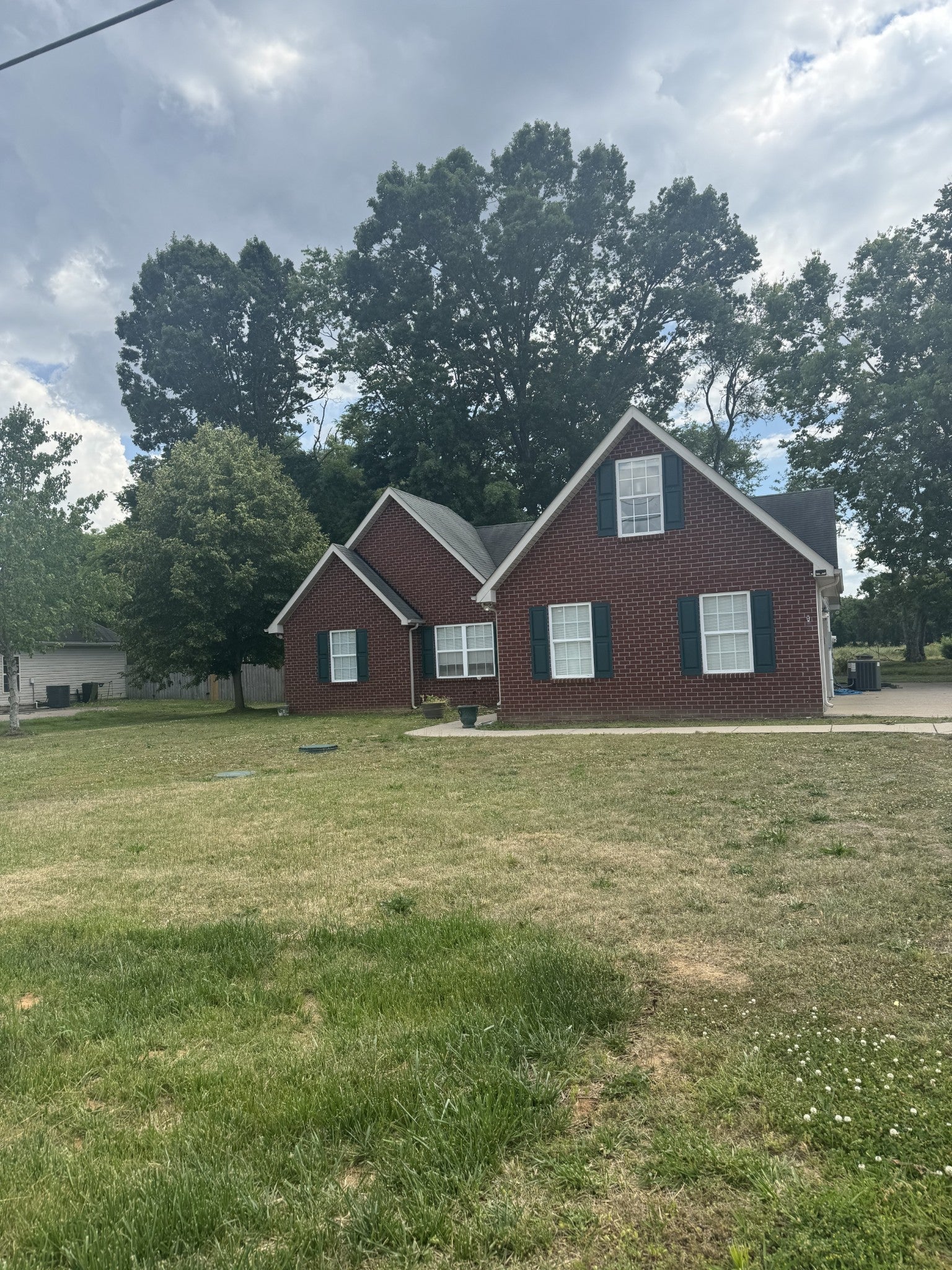 1039 Thompson Farms St — photo