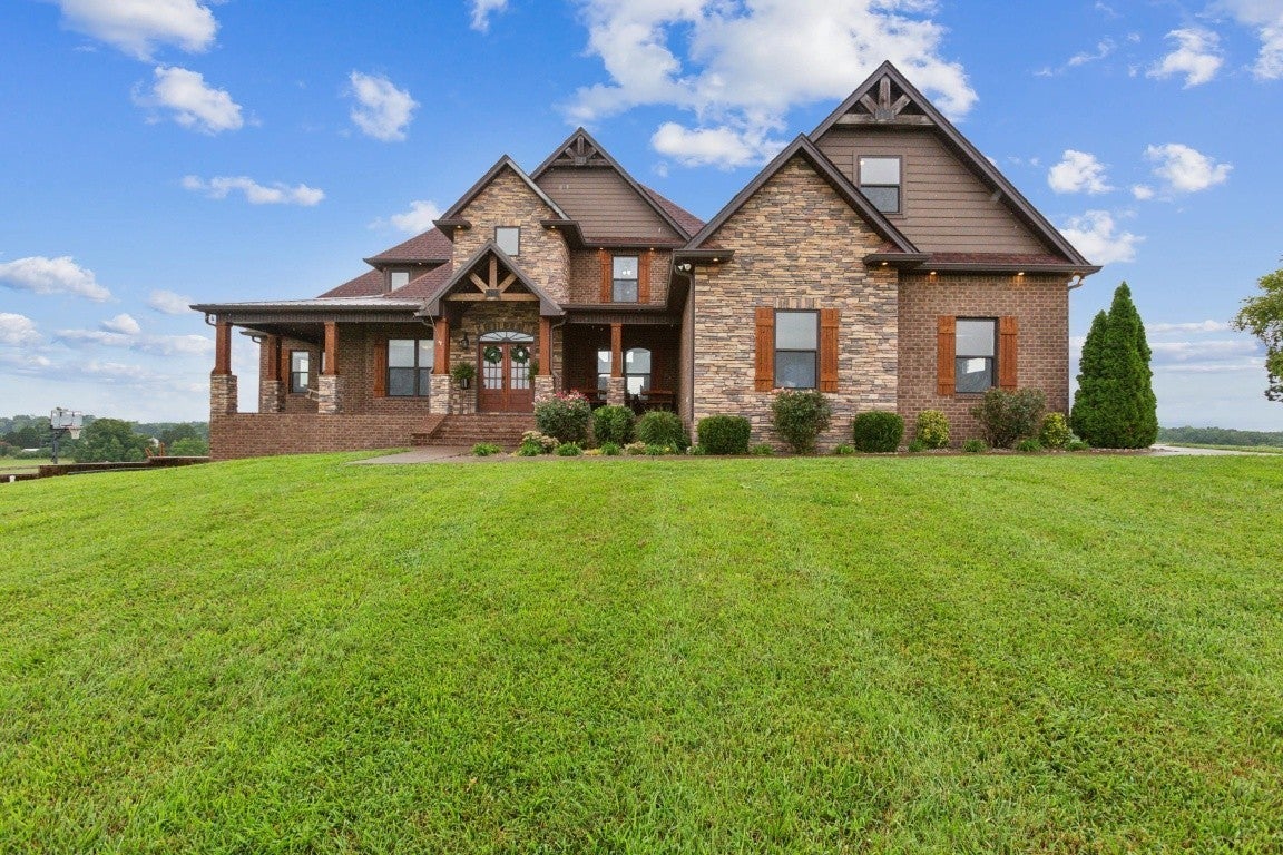 215 George Akins Rd — photo