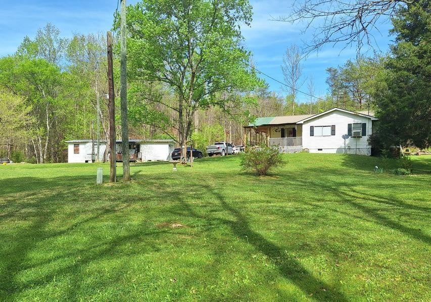 180 Walker Road — photo