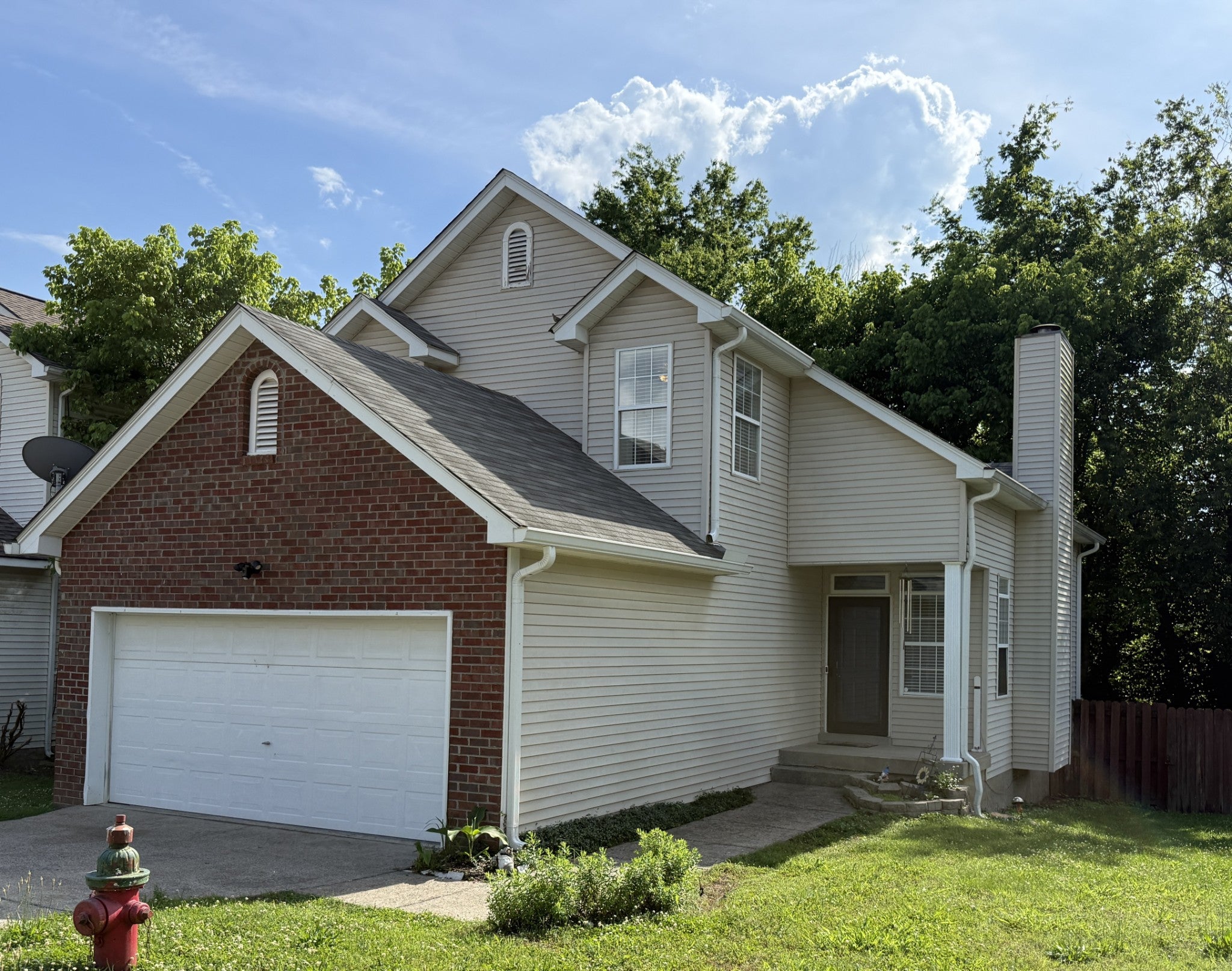 1011 Lassiter Dr — photo