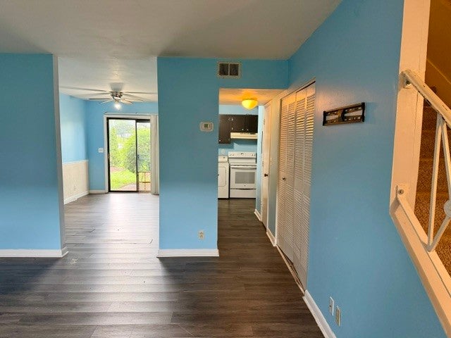 370 Wallace Rd F11 — photo