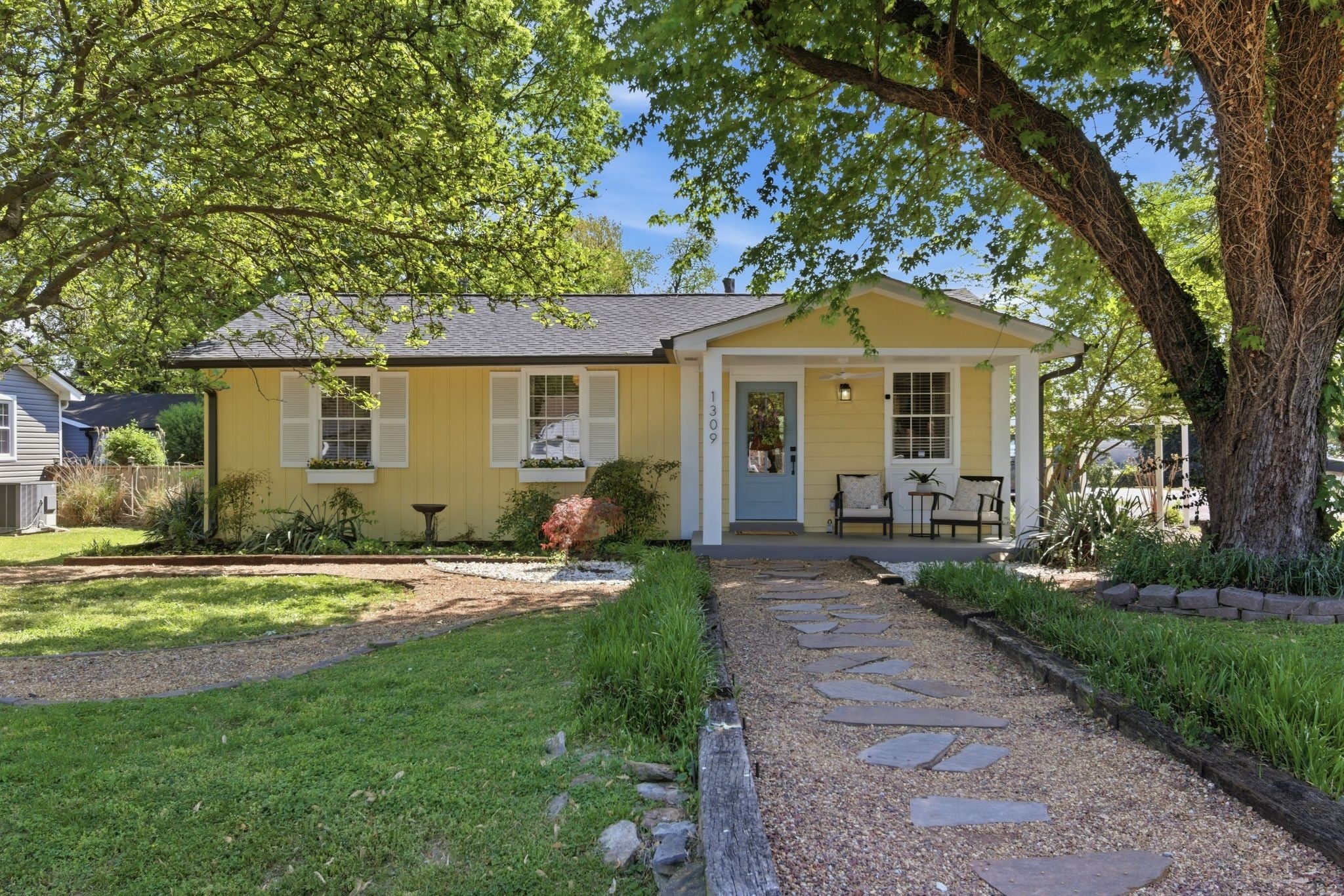 1309 Chickering Dr — photo