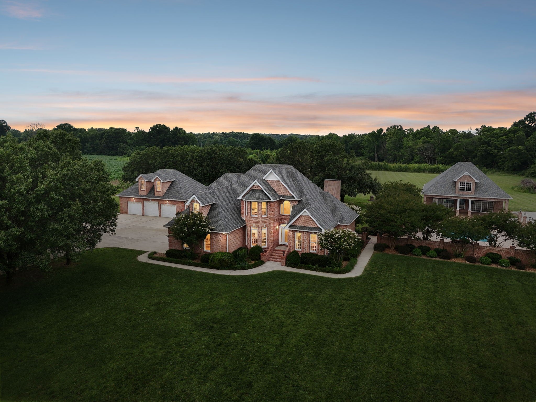 3539 Liberty Rd — photo