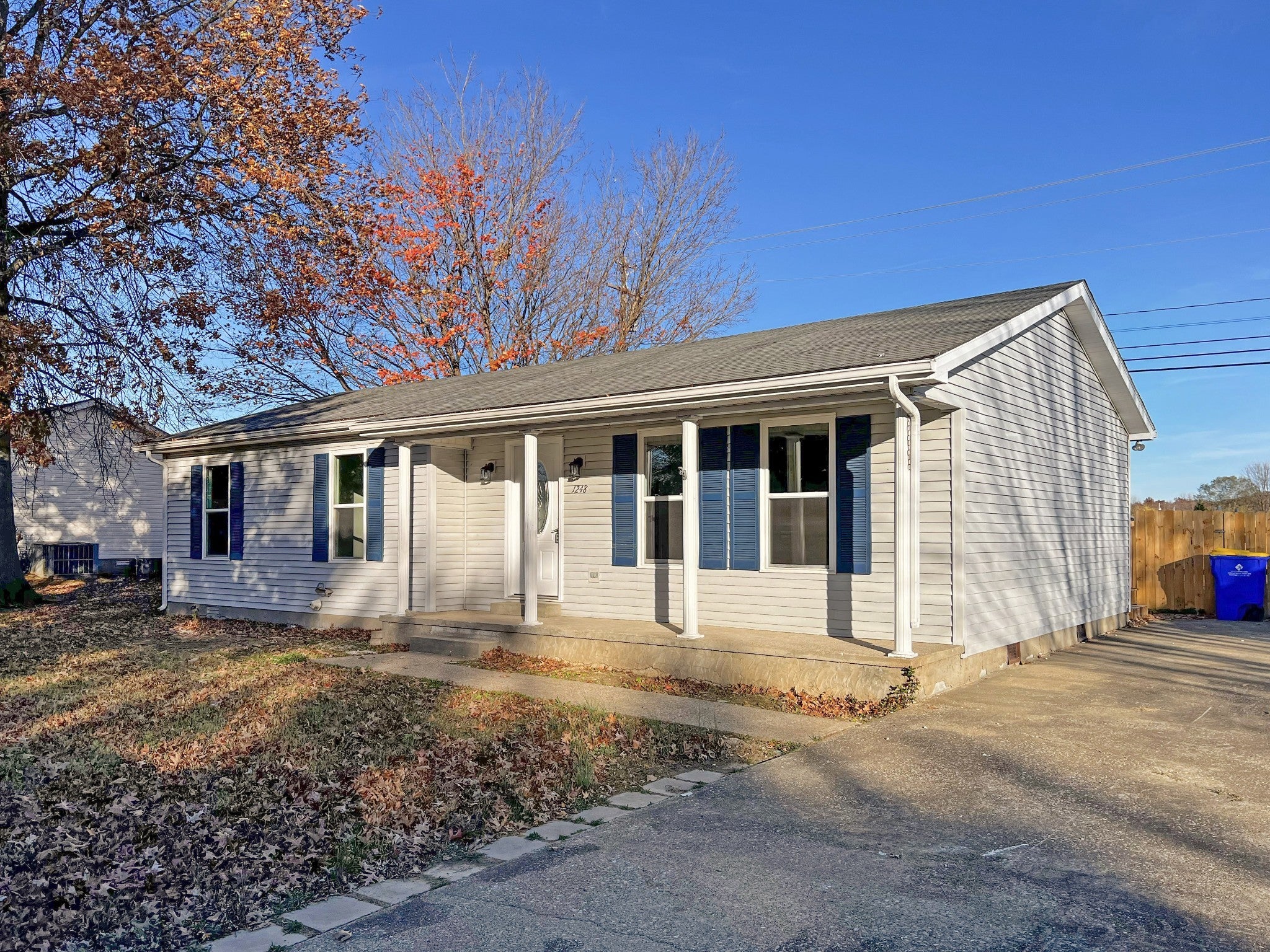 1248 Derek Dr — photo