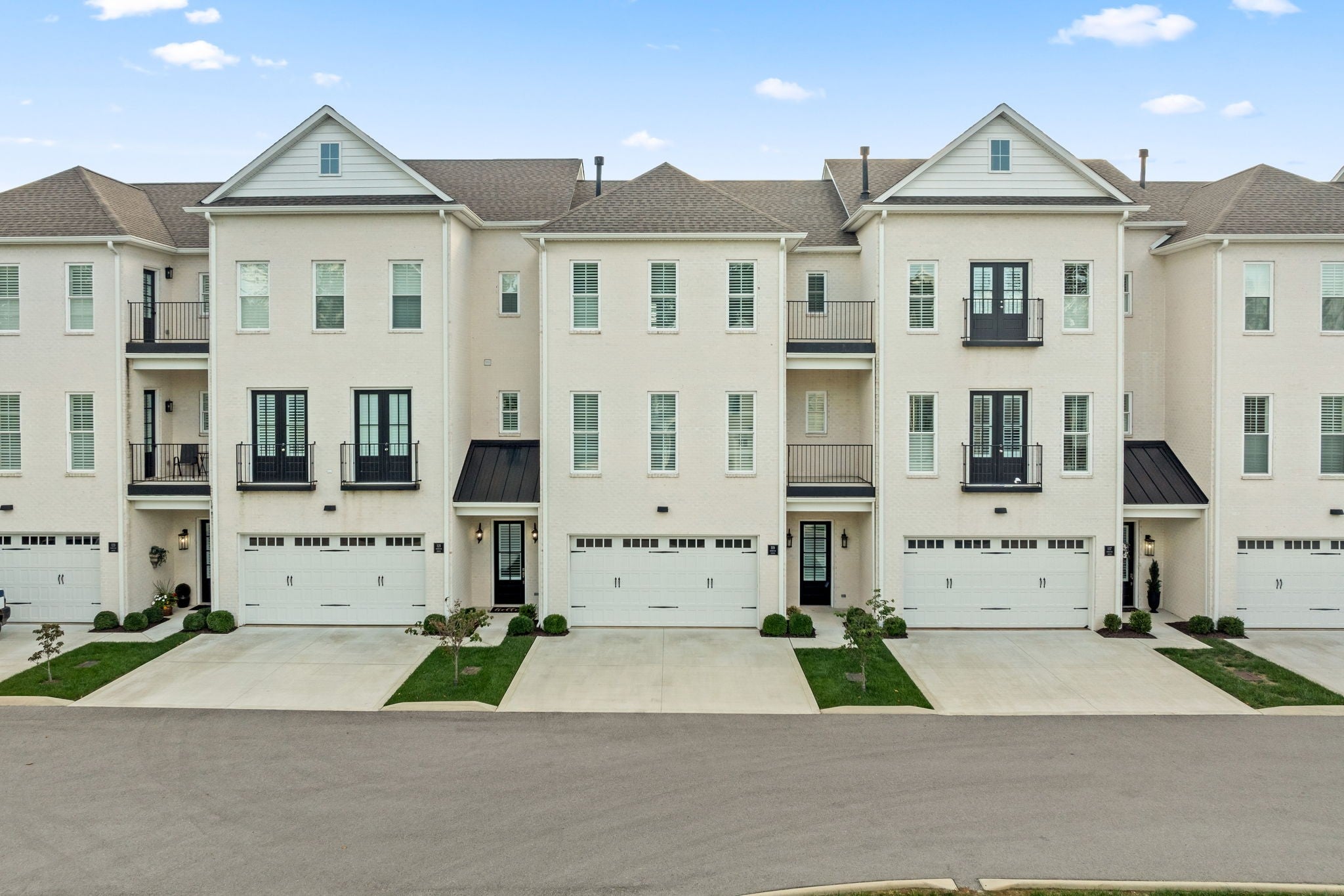 119 Downton North Dr — photo