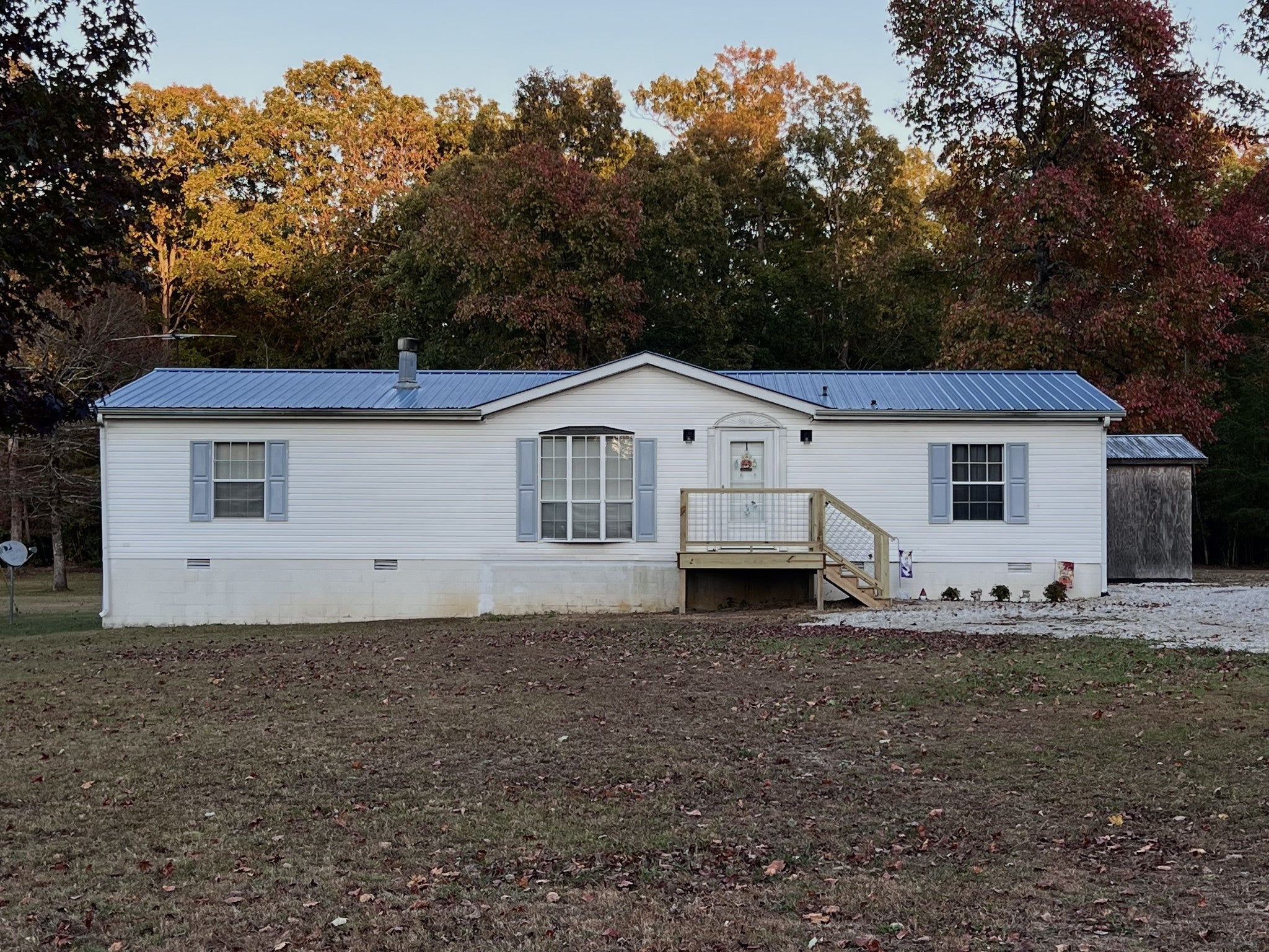 100 Treeline Ct — photo