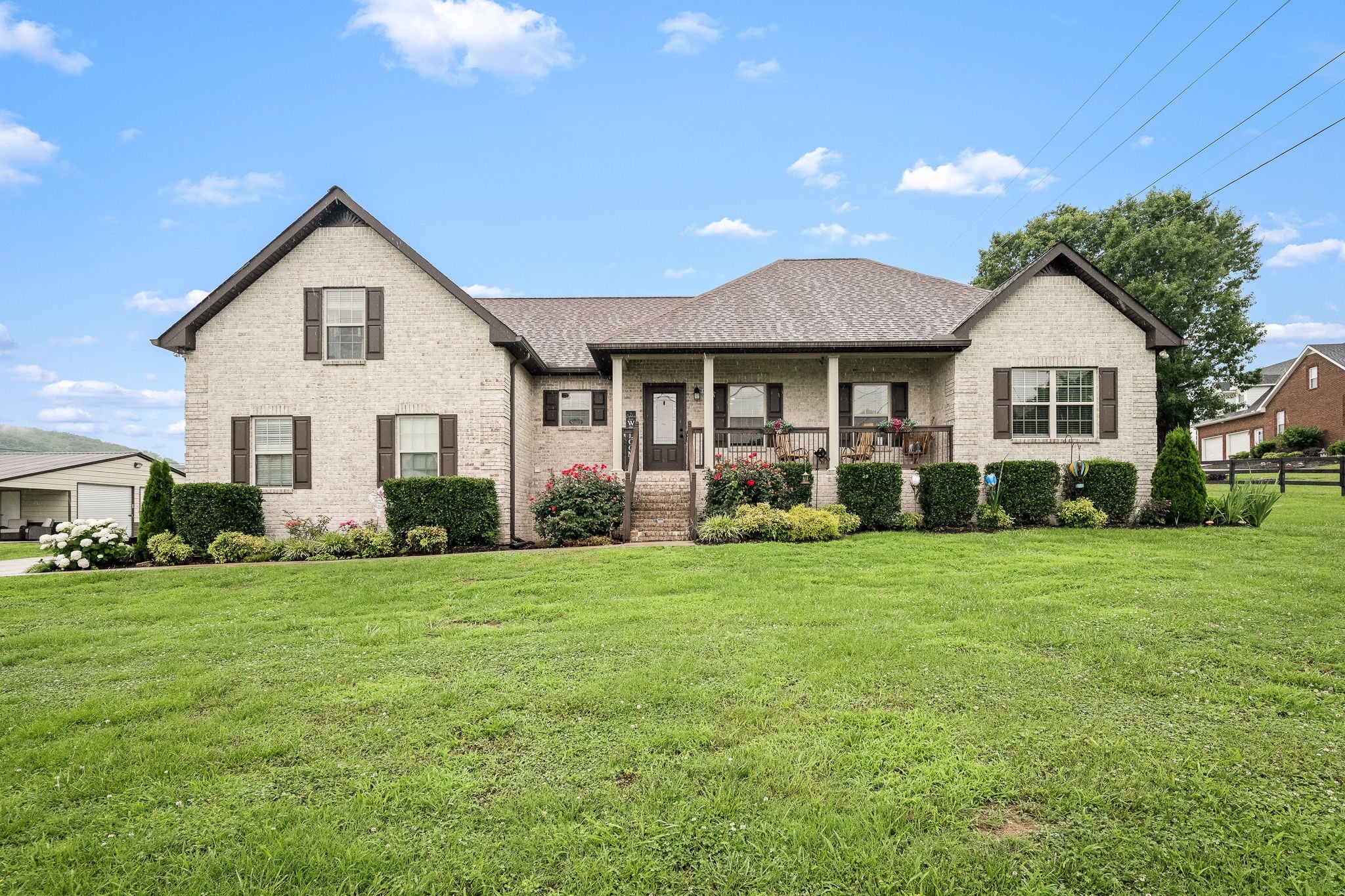 25 Bridle Path Ln — photo