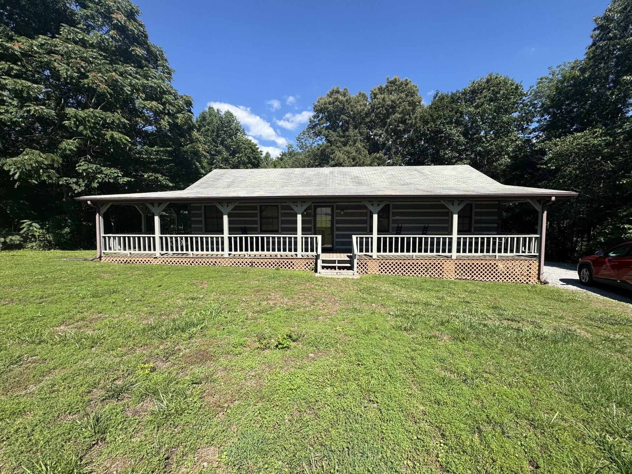 312 Grand View Dr — photo