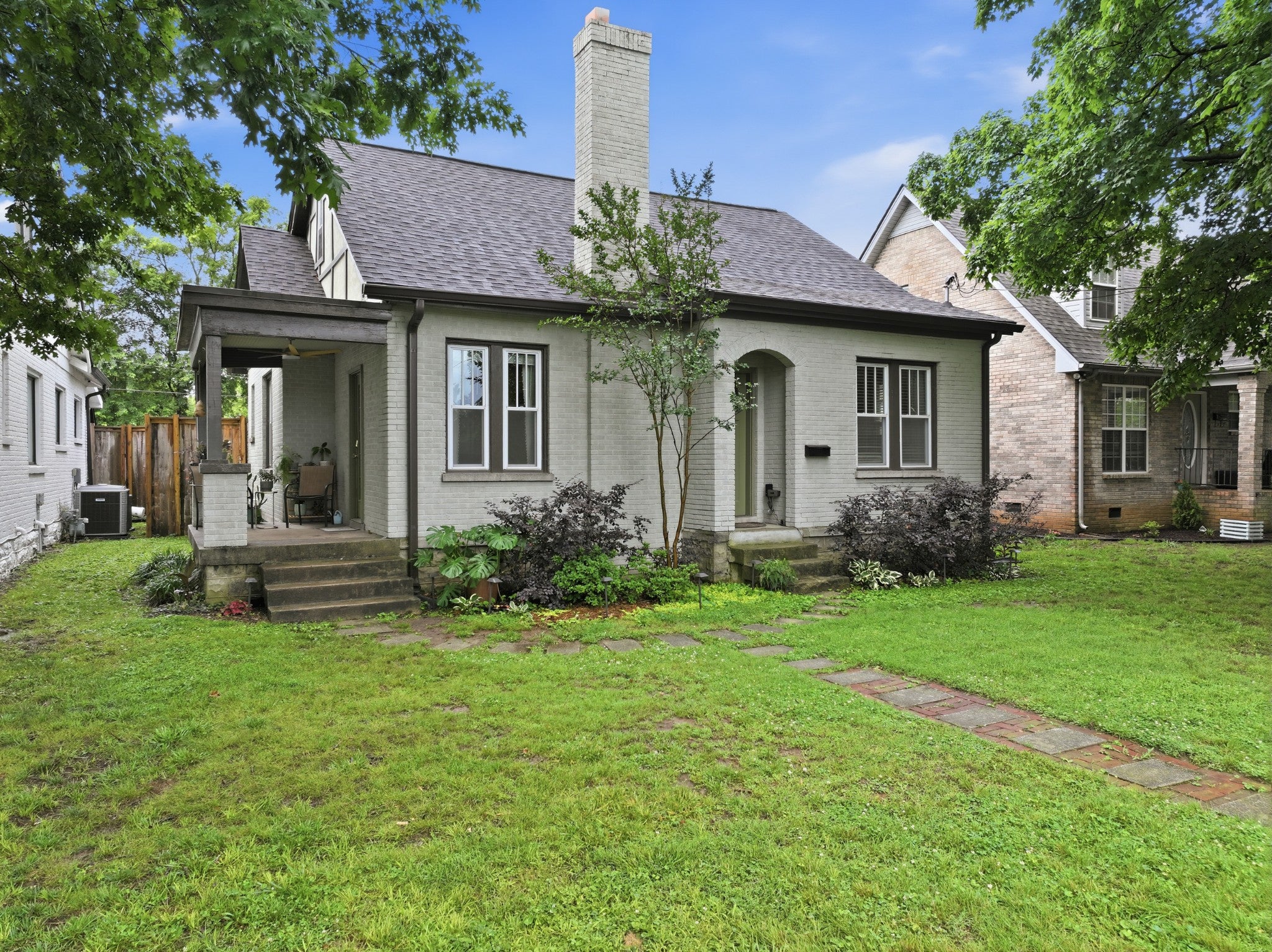 1010 Maxwell Ave — photo