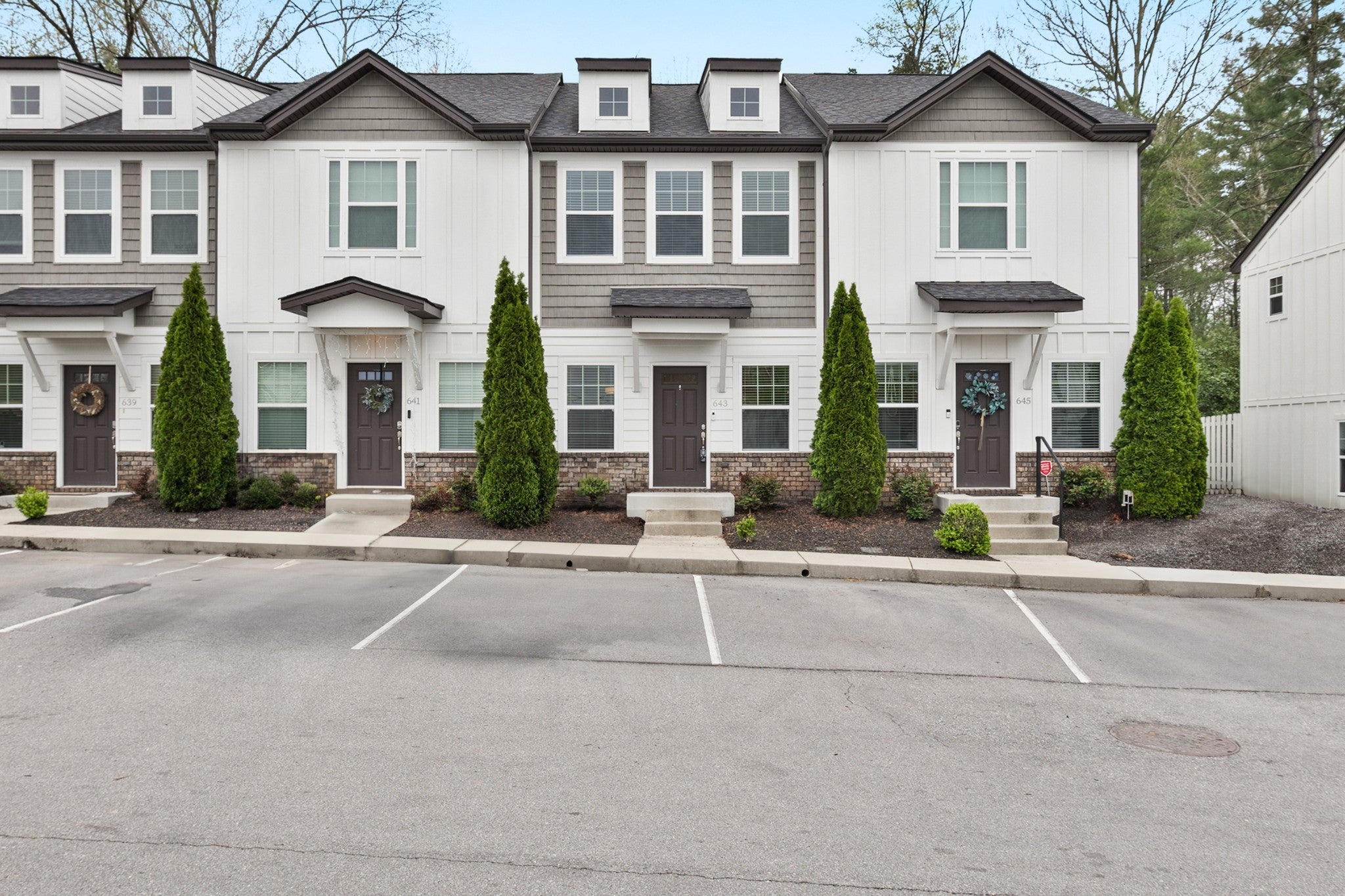 643 Bristol Creek Dr — photo