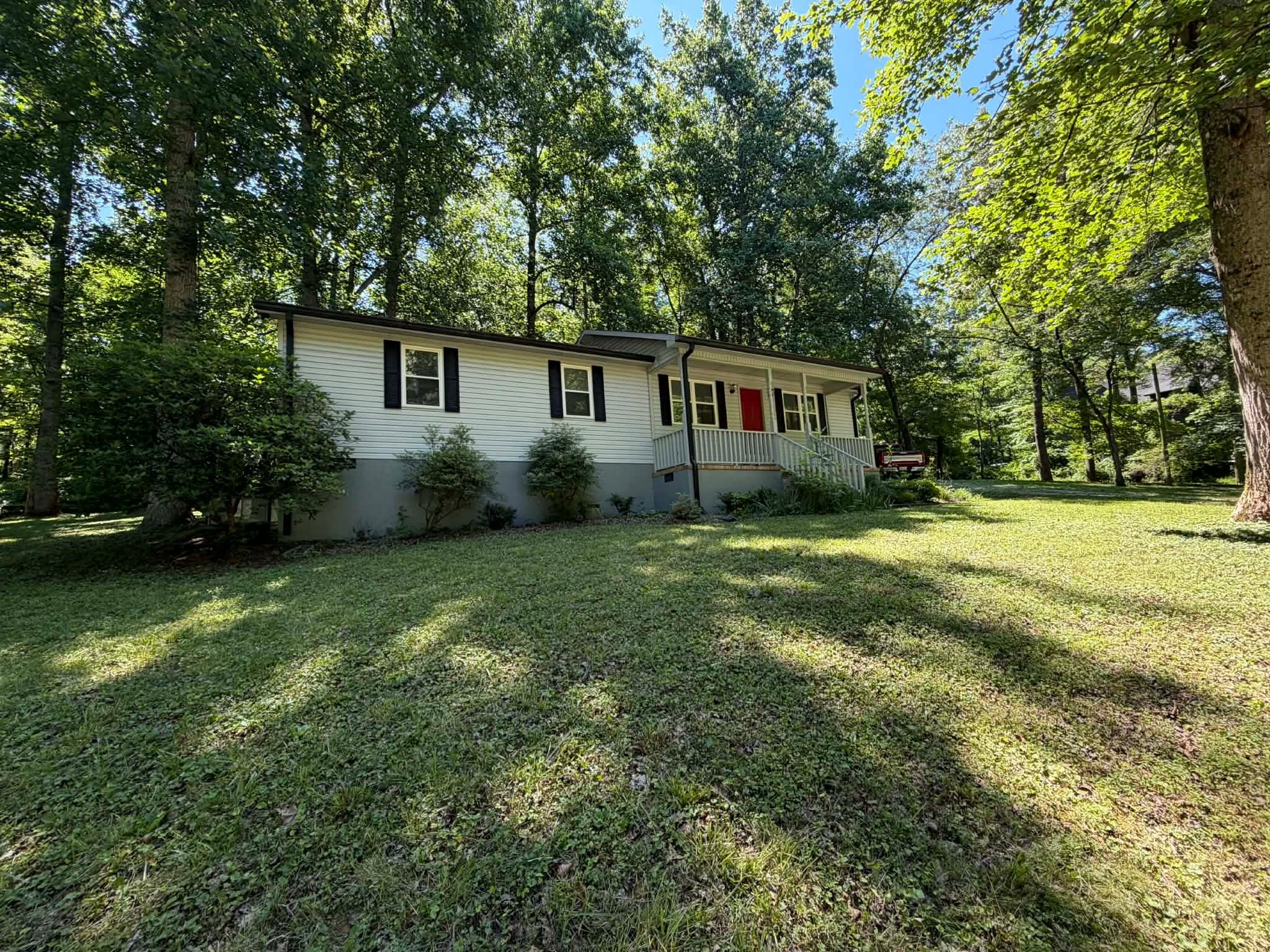 716 Mountain View Dr — photo