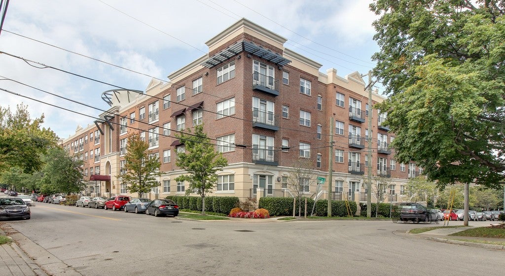 3000 Vanderbilt Pl 312 — photo