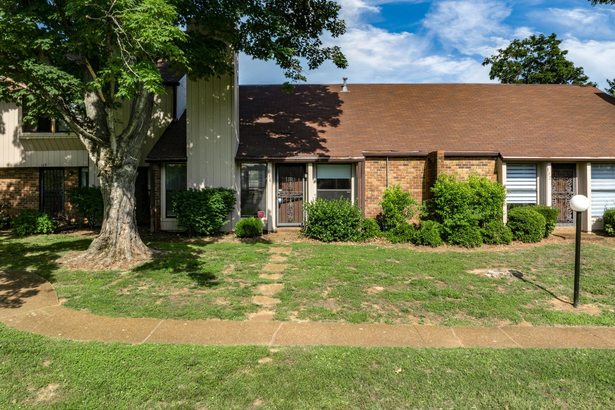 130 Saddle Tree Court — photo