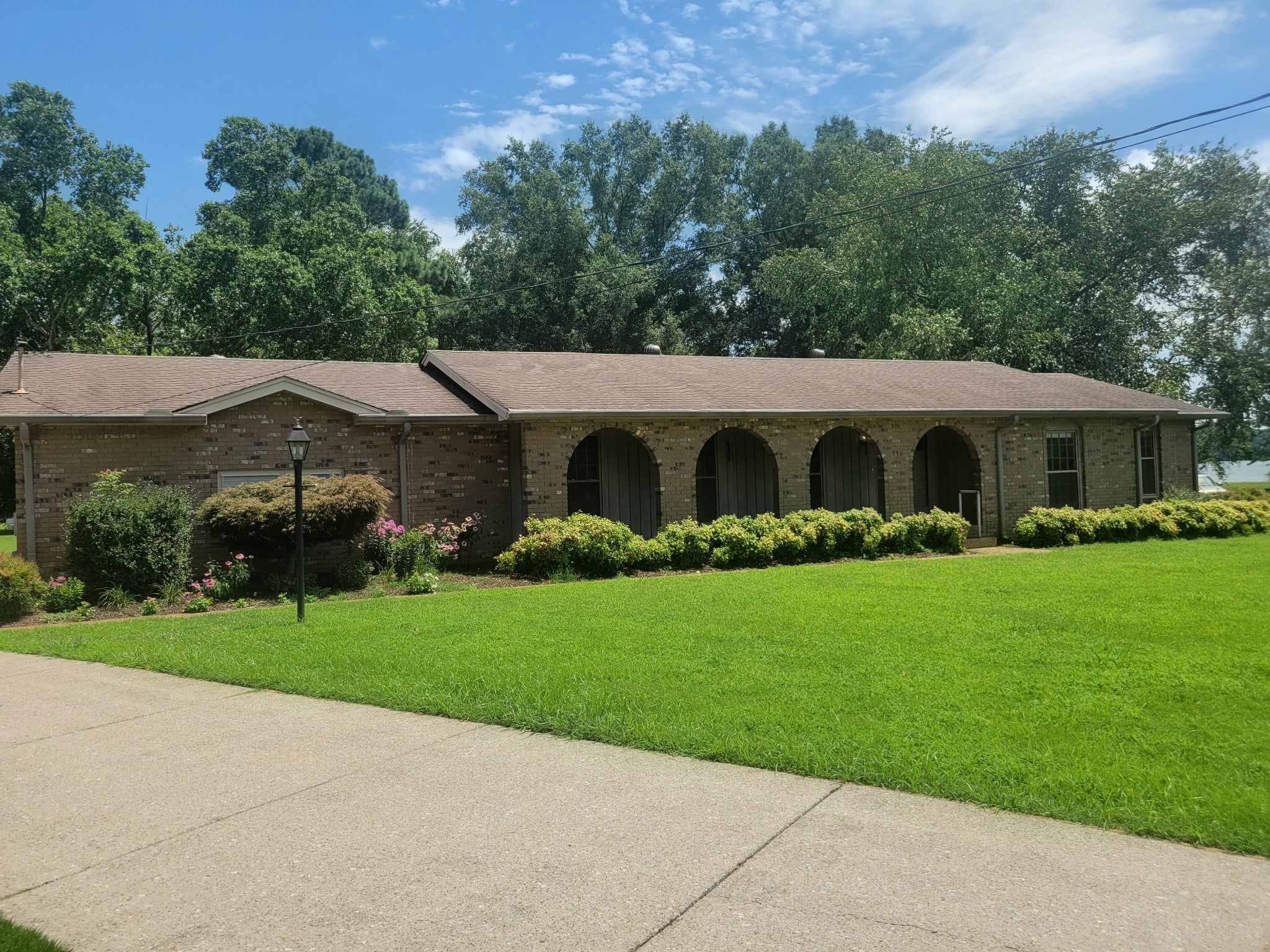 110 Meadowlake Ct — photo