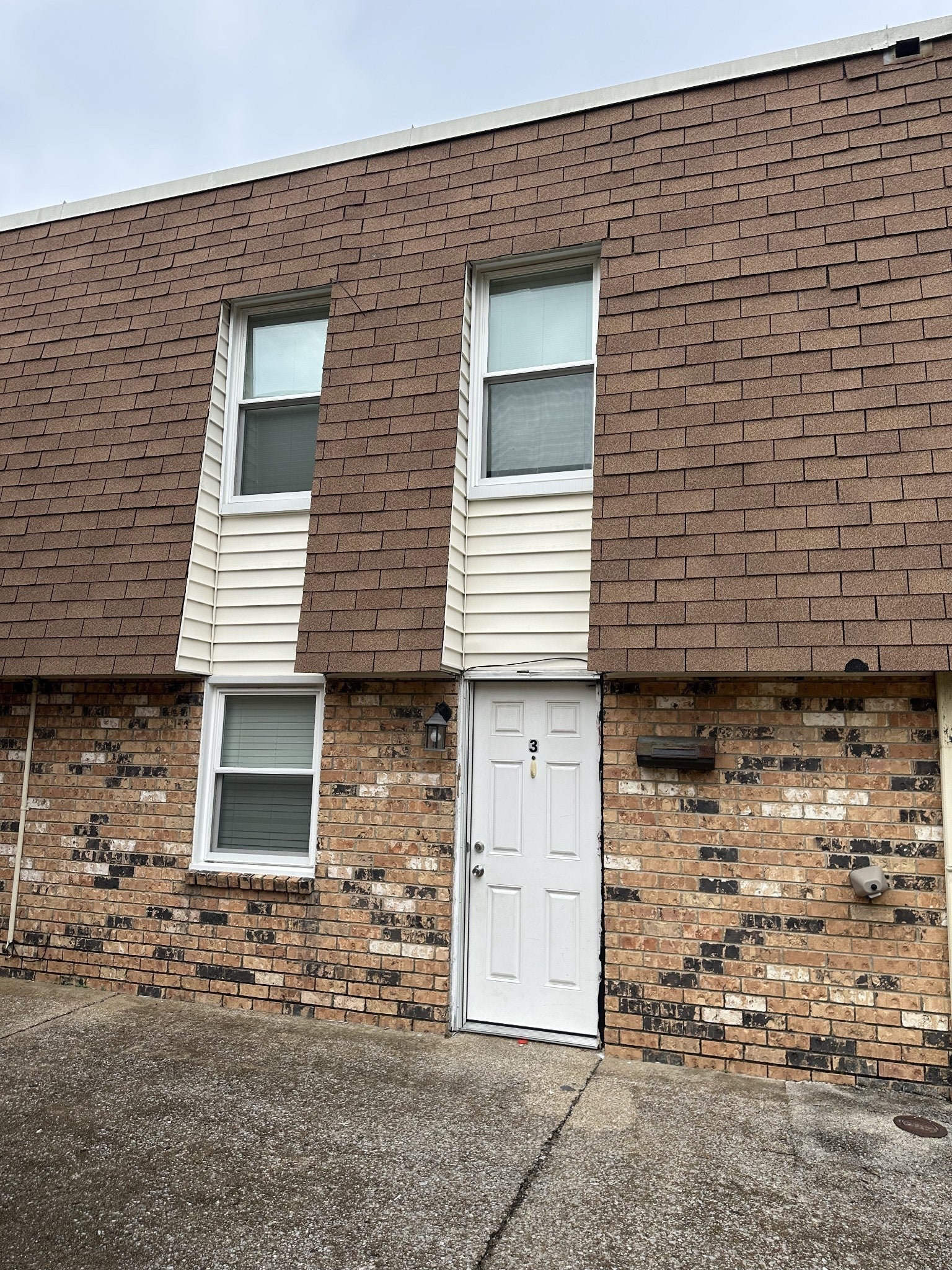 370 Wallace Rd G3 — photo