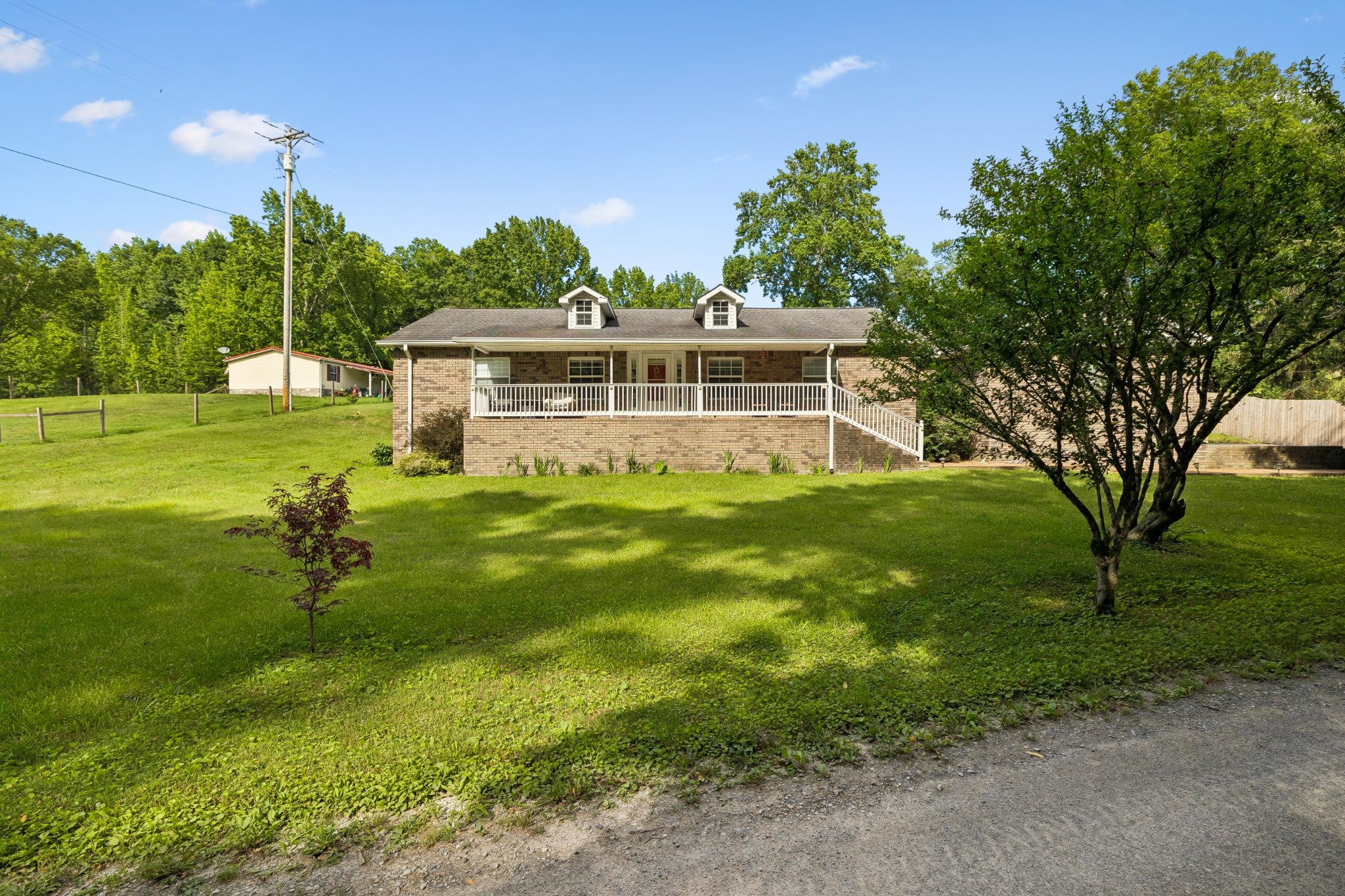 698 Tooley Branch Rd — photo