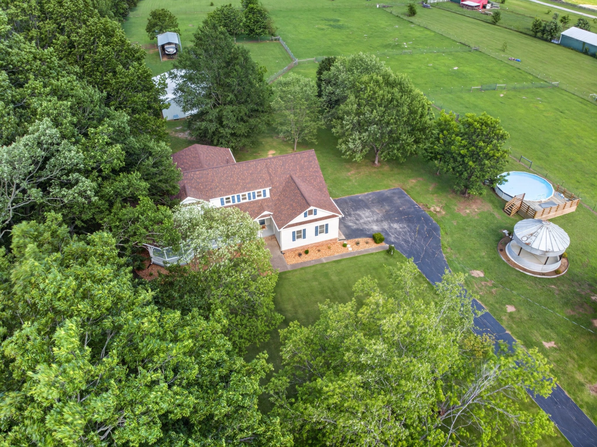 5205 SE Tater Peeler Rd — photo