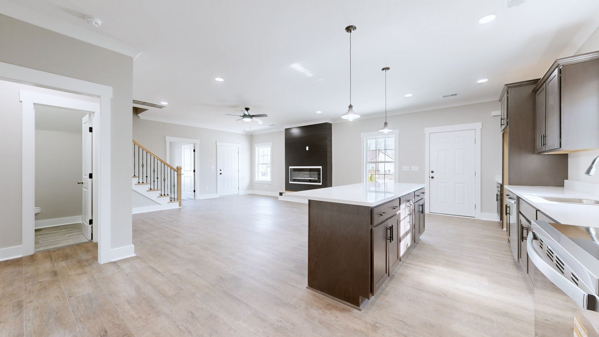 613 Short Mt St — photo