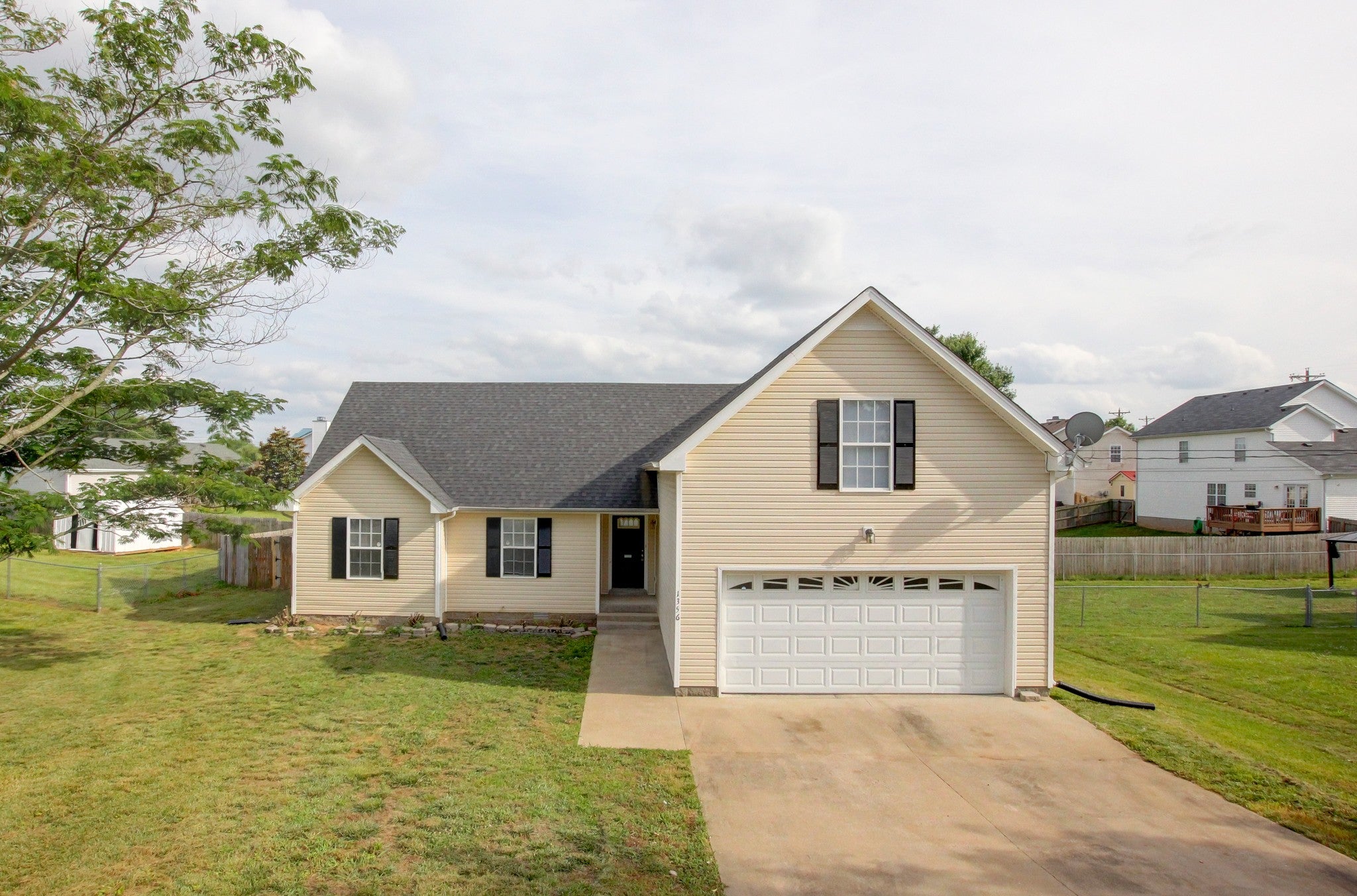 1356 Meredith Way — photo