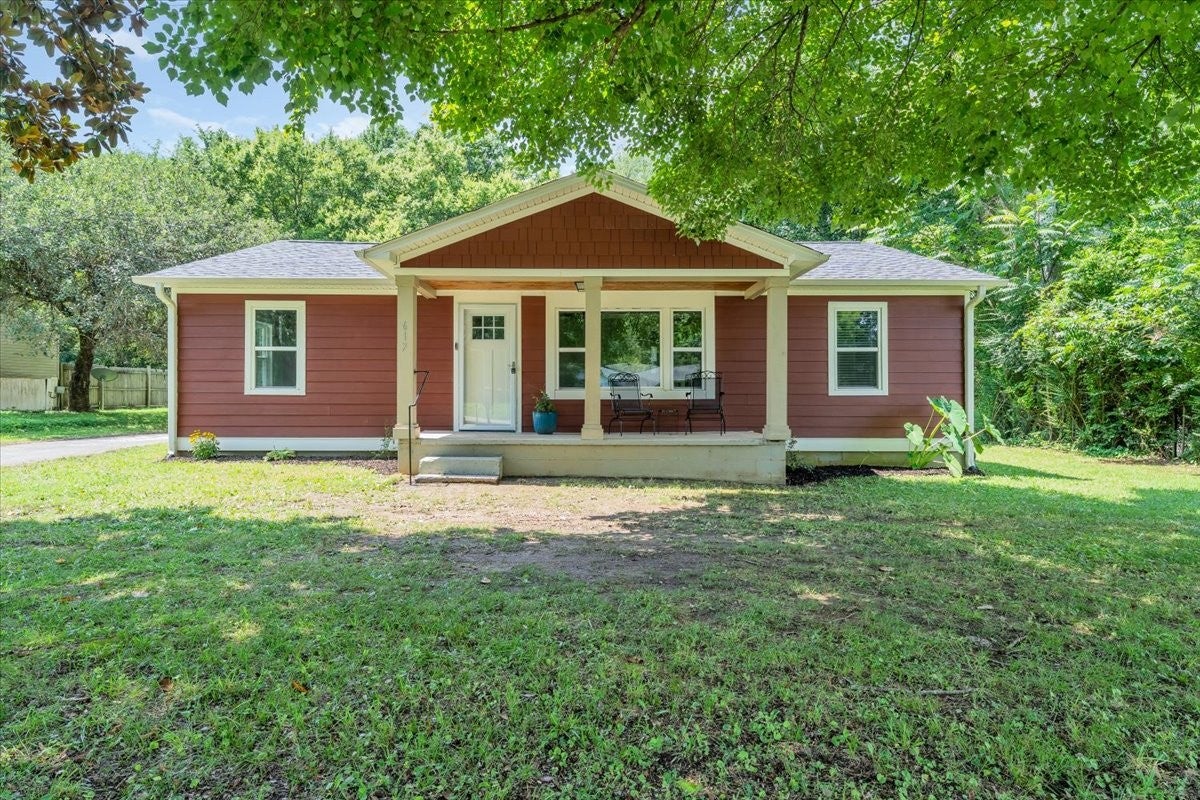 617 Fall River Rd — photo