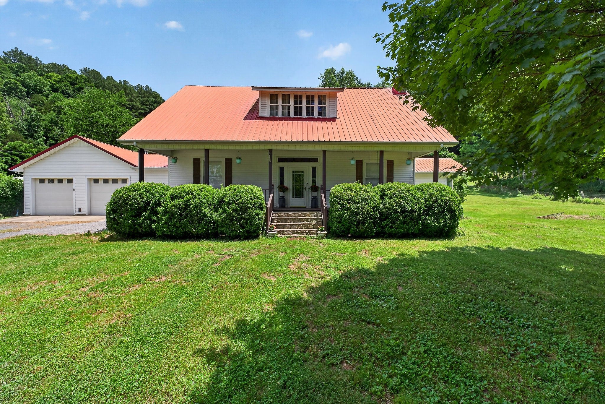 283 Hunting Creek Rd — photo
