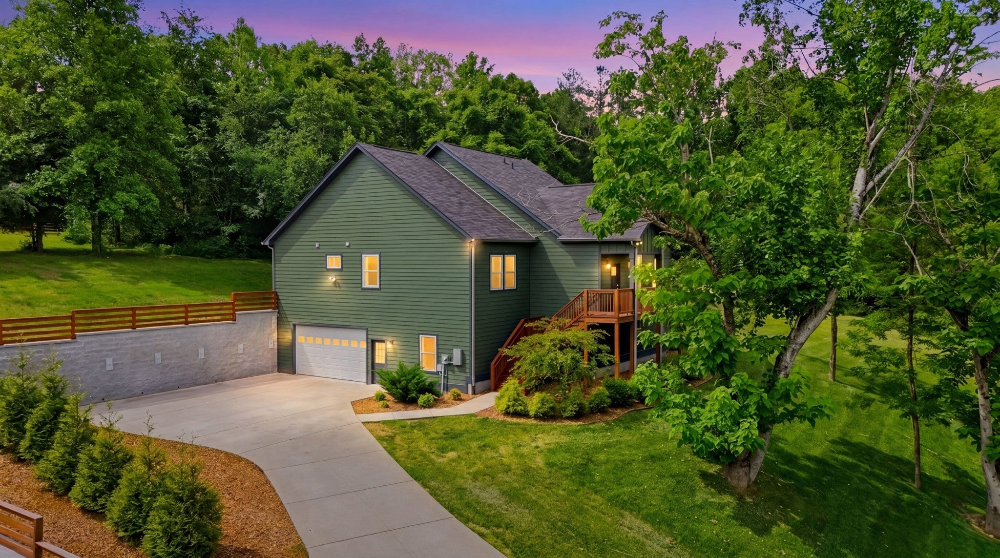 157 Lena Loop — photo