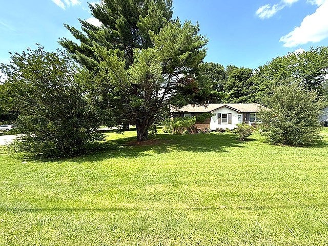 1438 Veterans Pkwy — photo