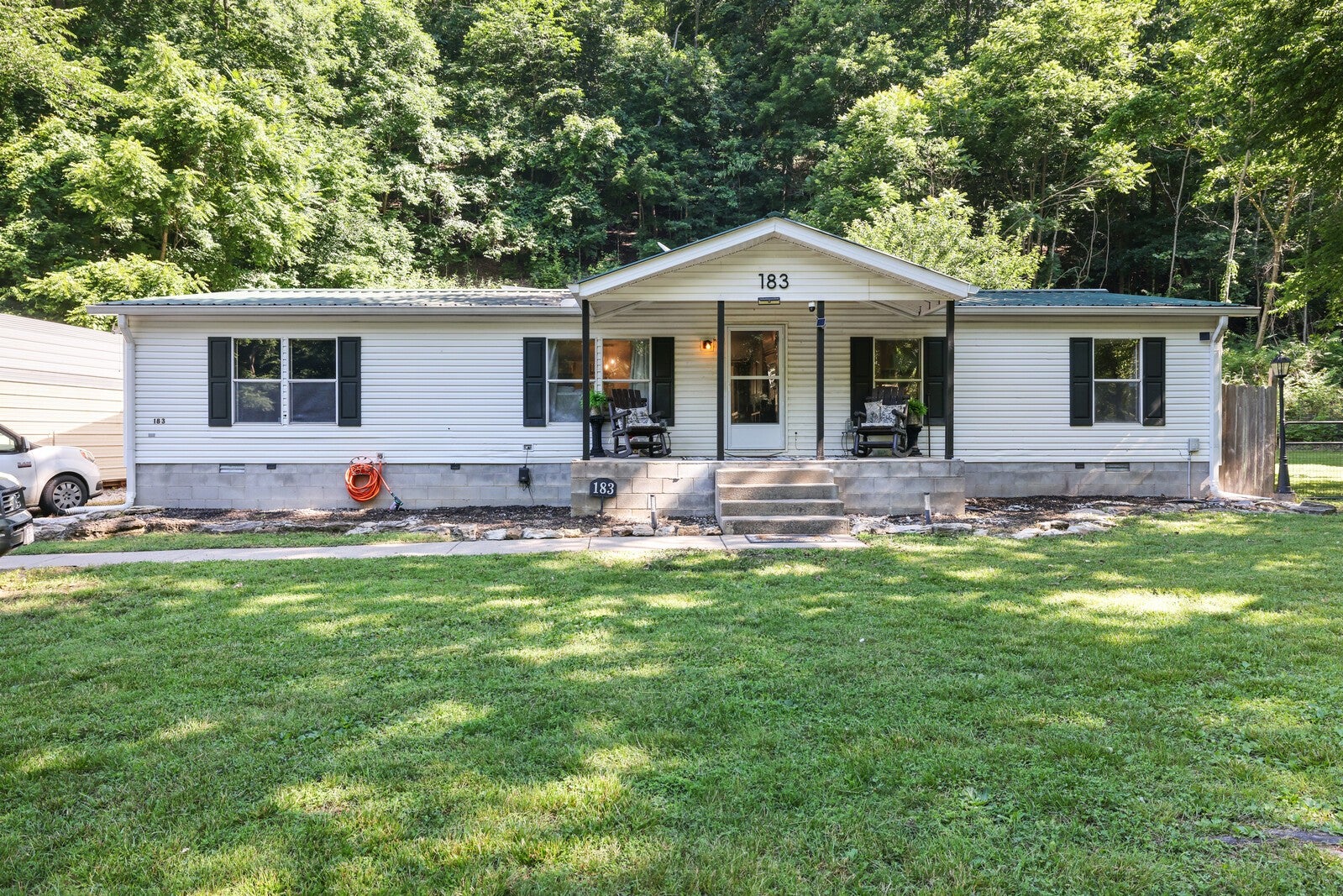 183 Henry Rd — photo