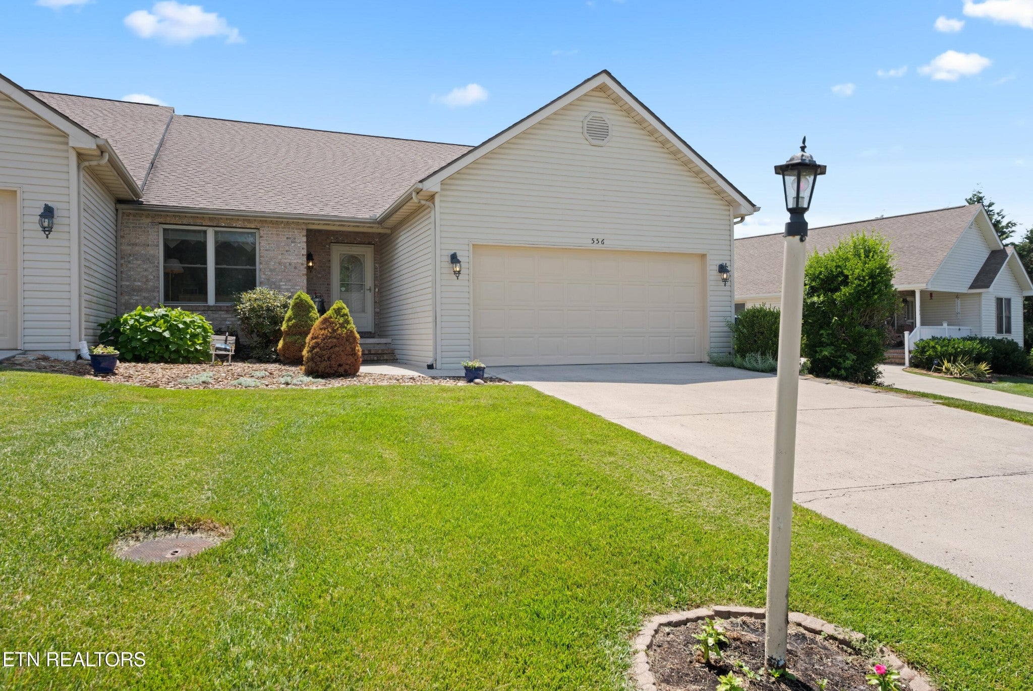 556 Woodgate Drive — photo