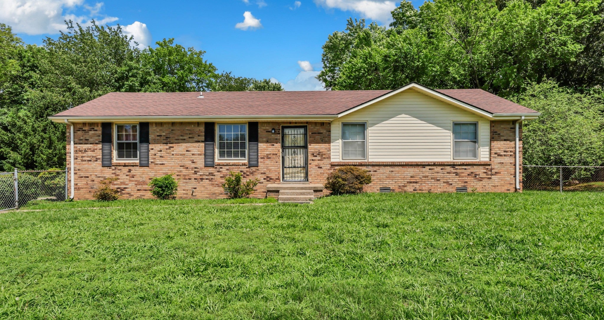 2706 Dove Ct — photo