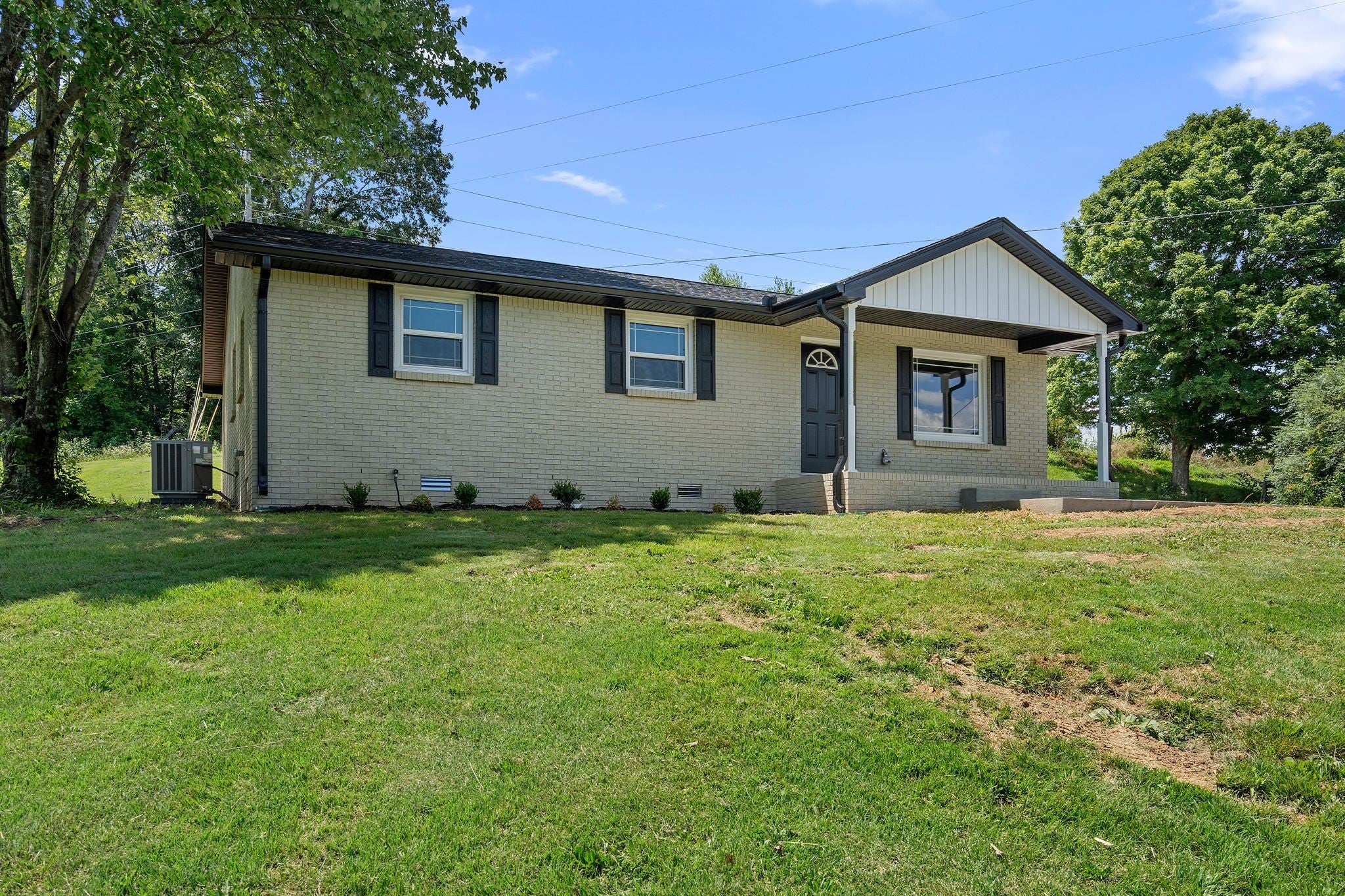 3776 John Taylor Rd — photo
