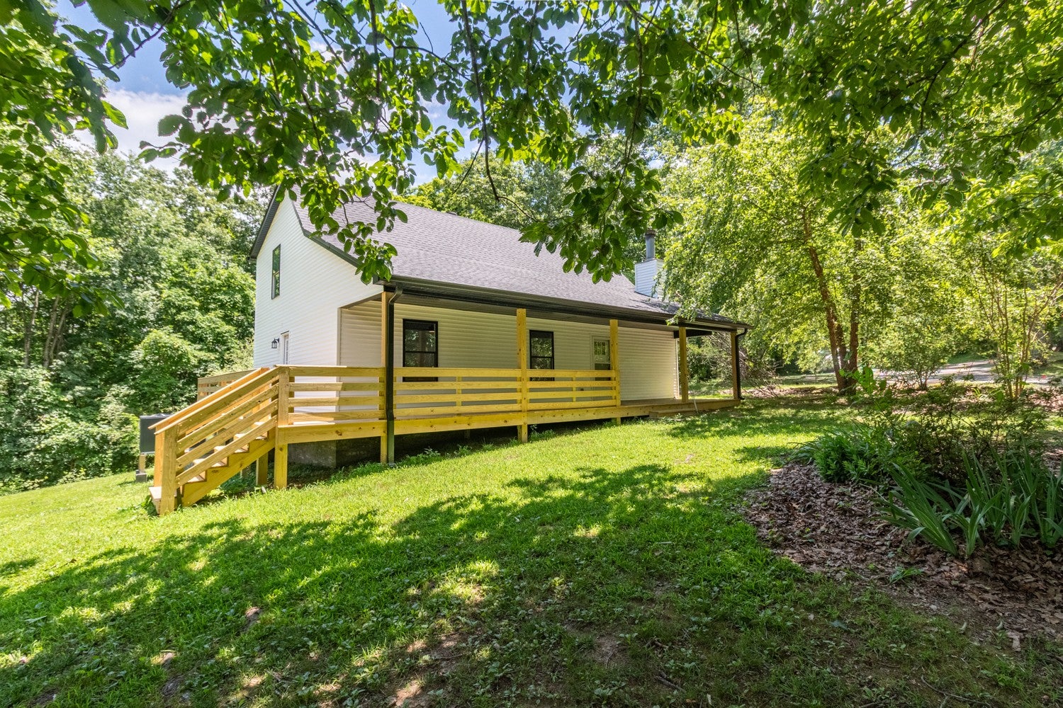 127 Shade Tree Ct — photo