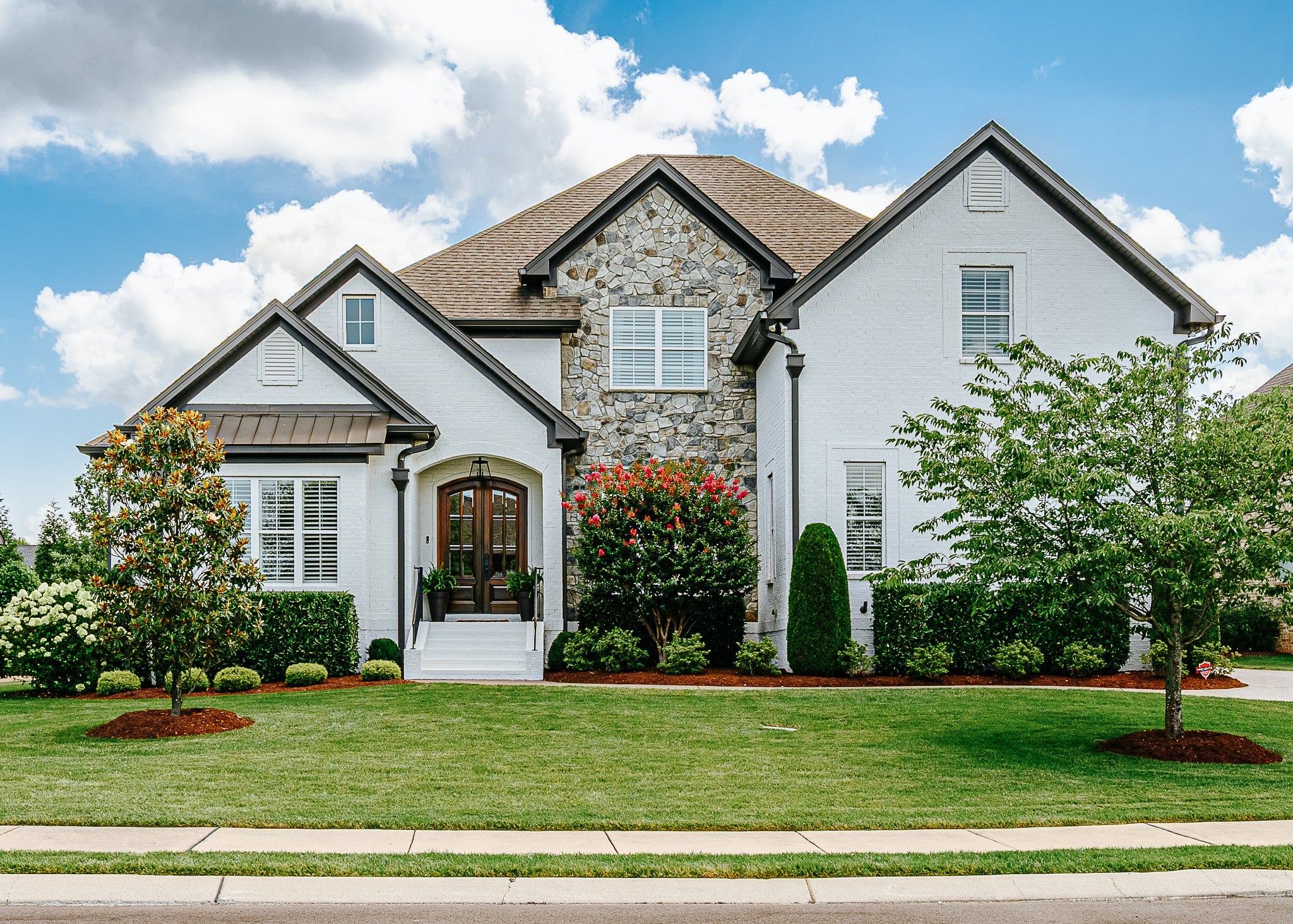 4009 Cardigan Ln — photo