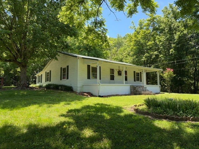 335 Lane Branch Rd — photo