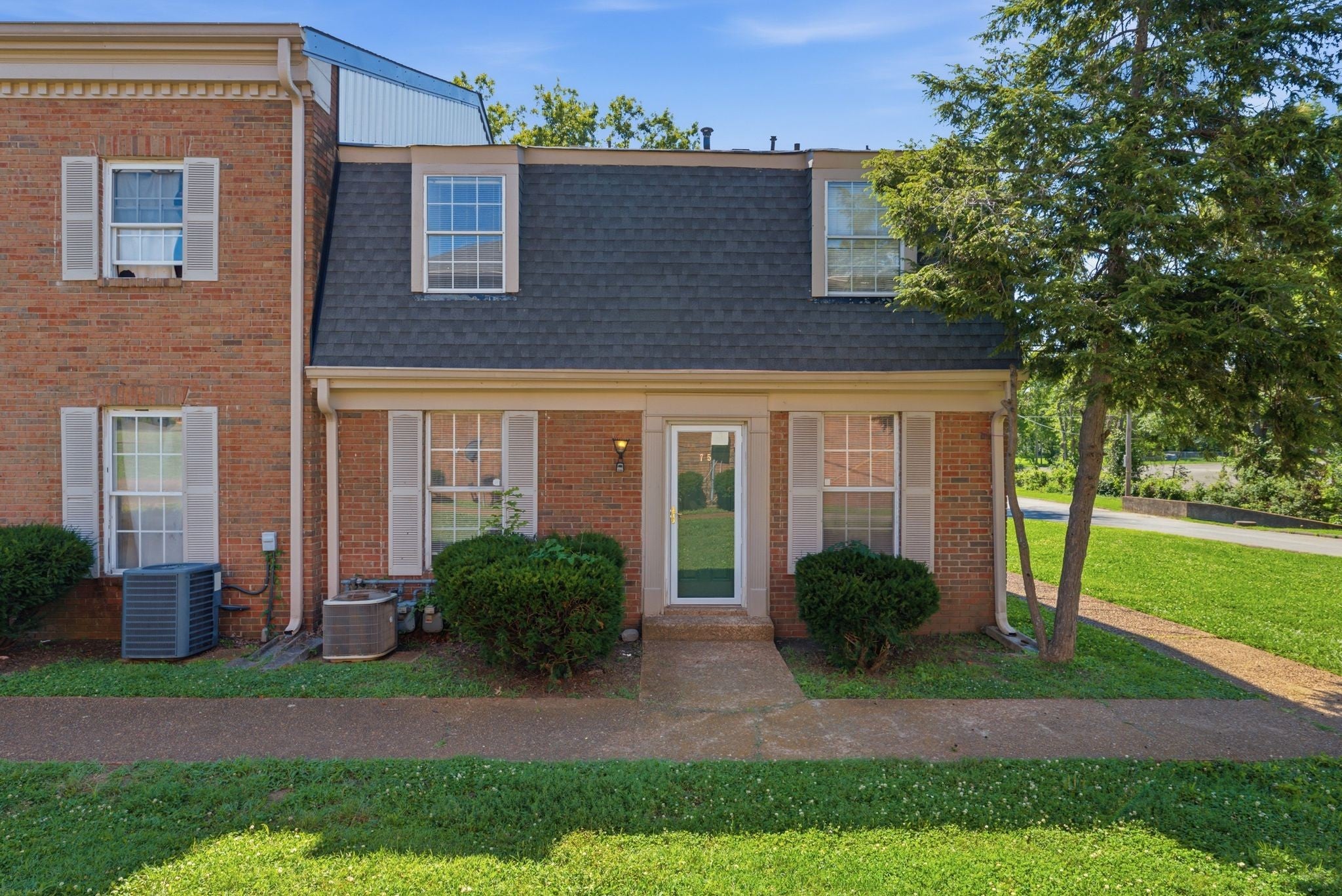 323 Forest Park Rd 7-5 — photo