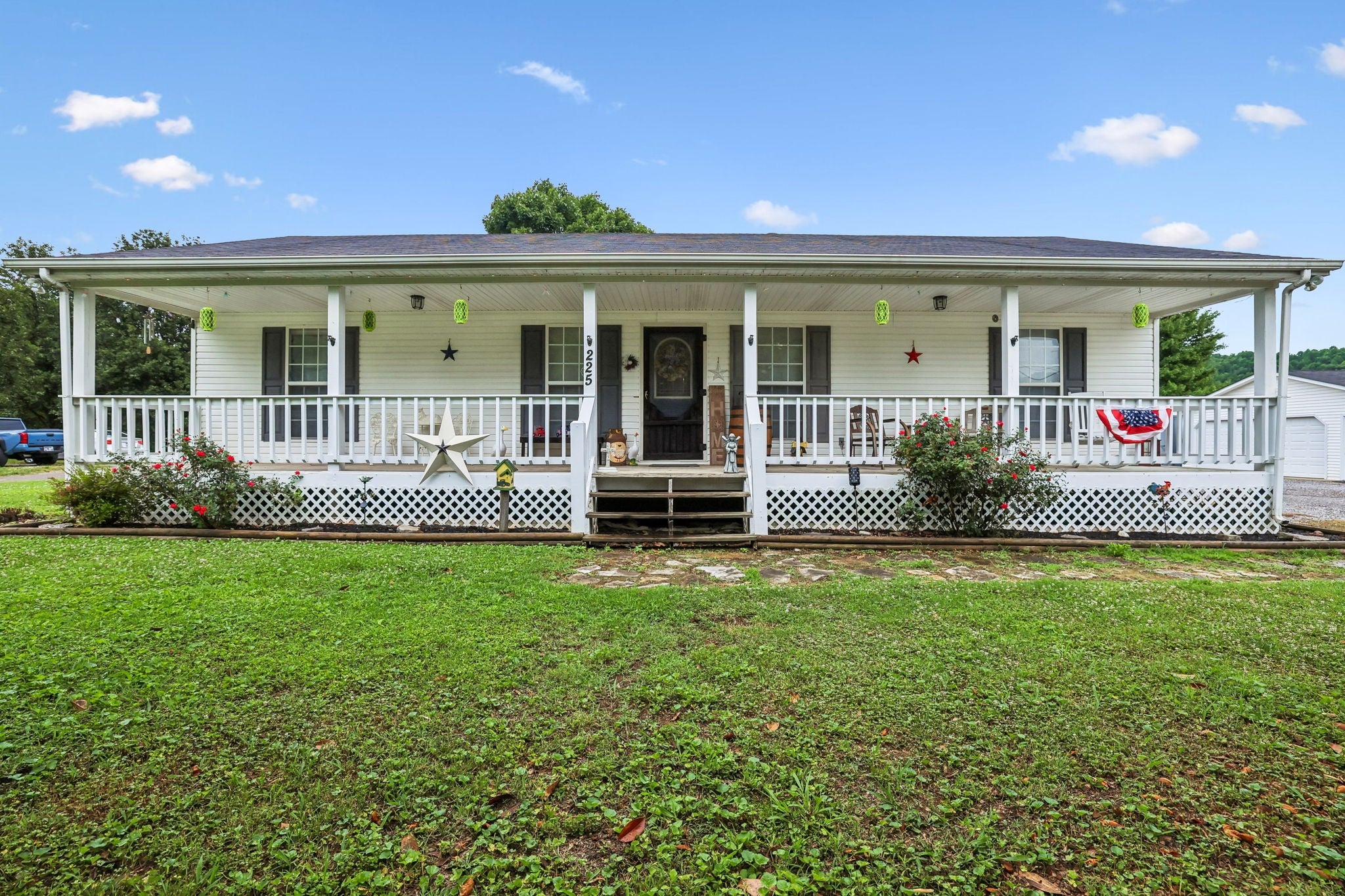 225 Woodbury Hwy — photo