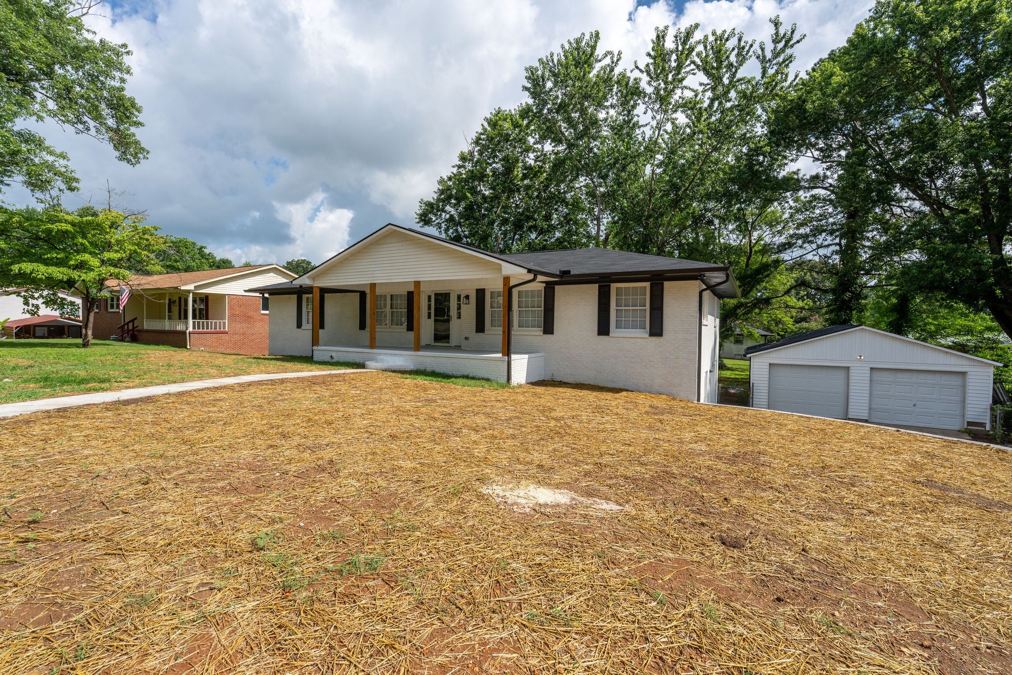 1610 Grandaddy Rd — photo