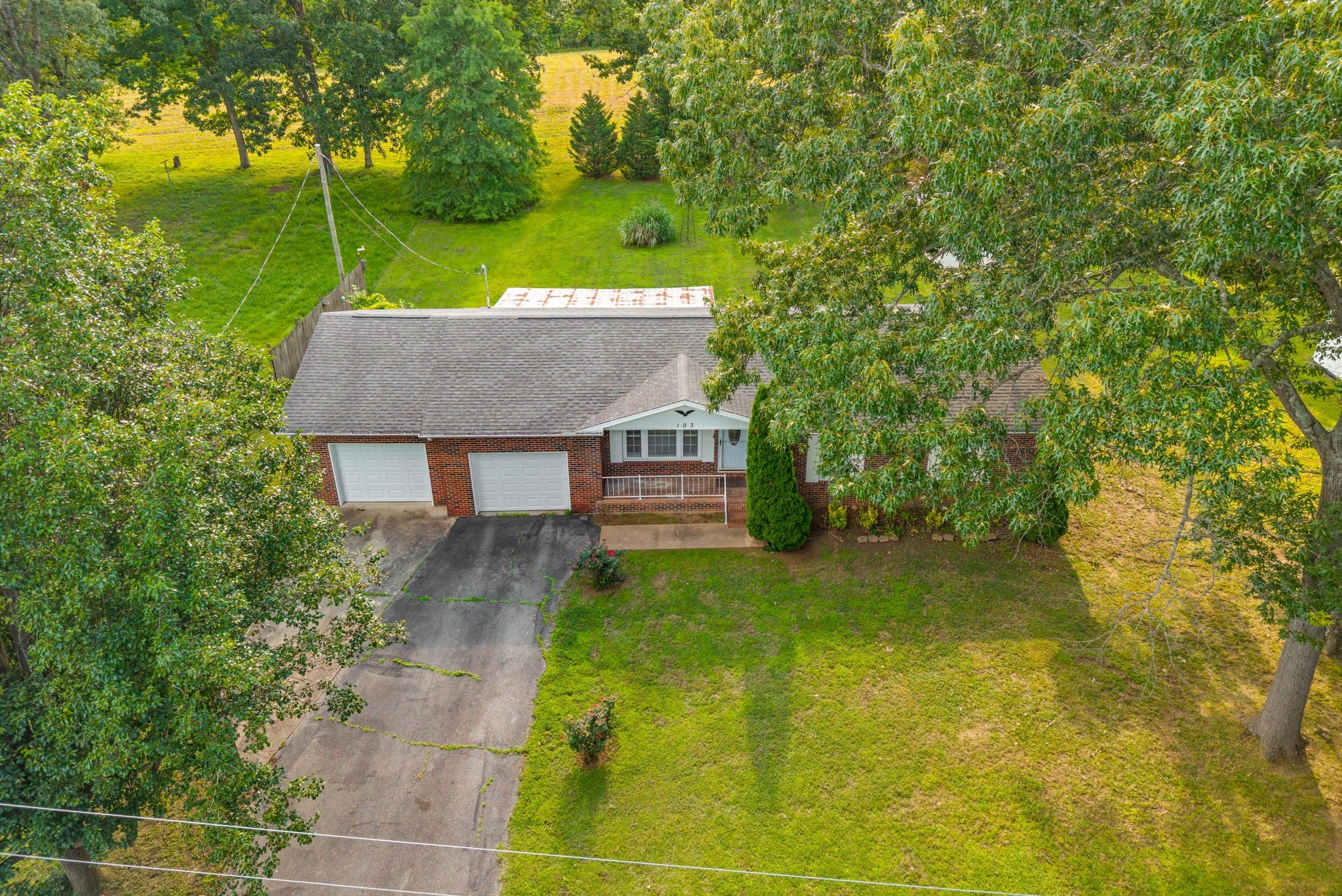 103 Hazelnut Ave — photo