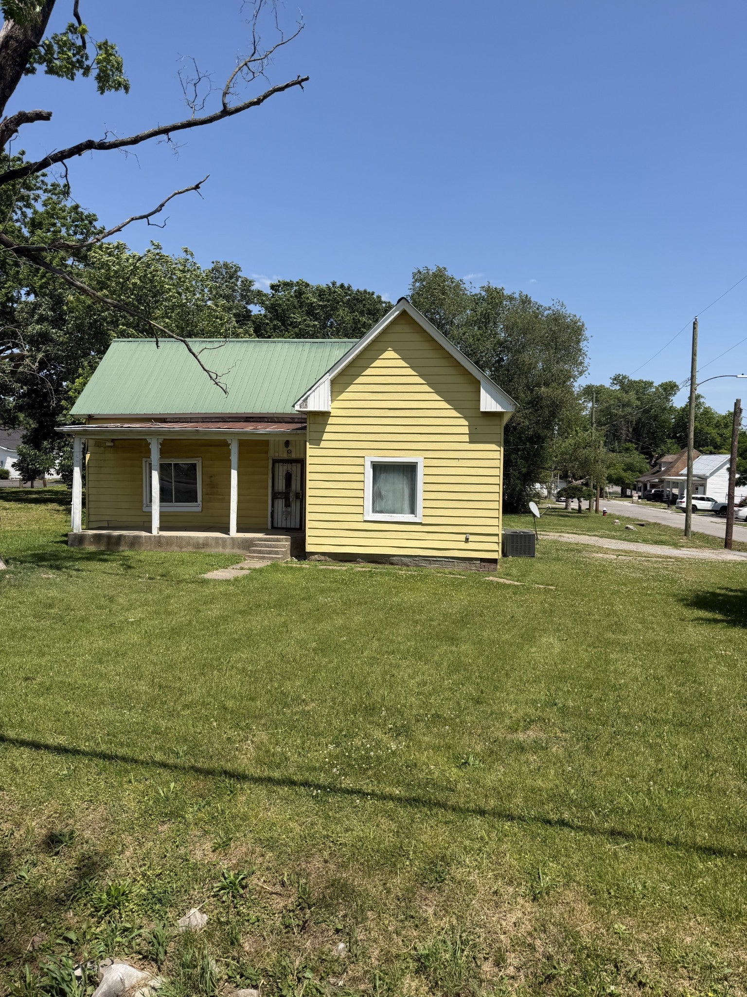 1508 S Main St — photo