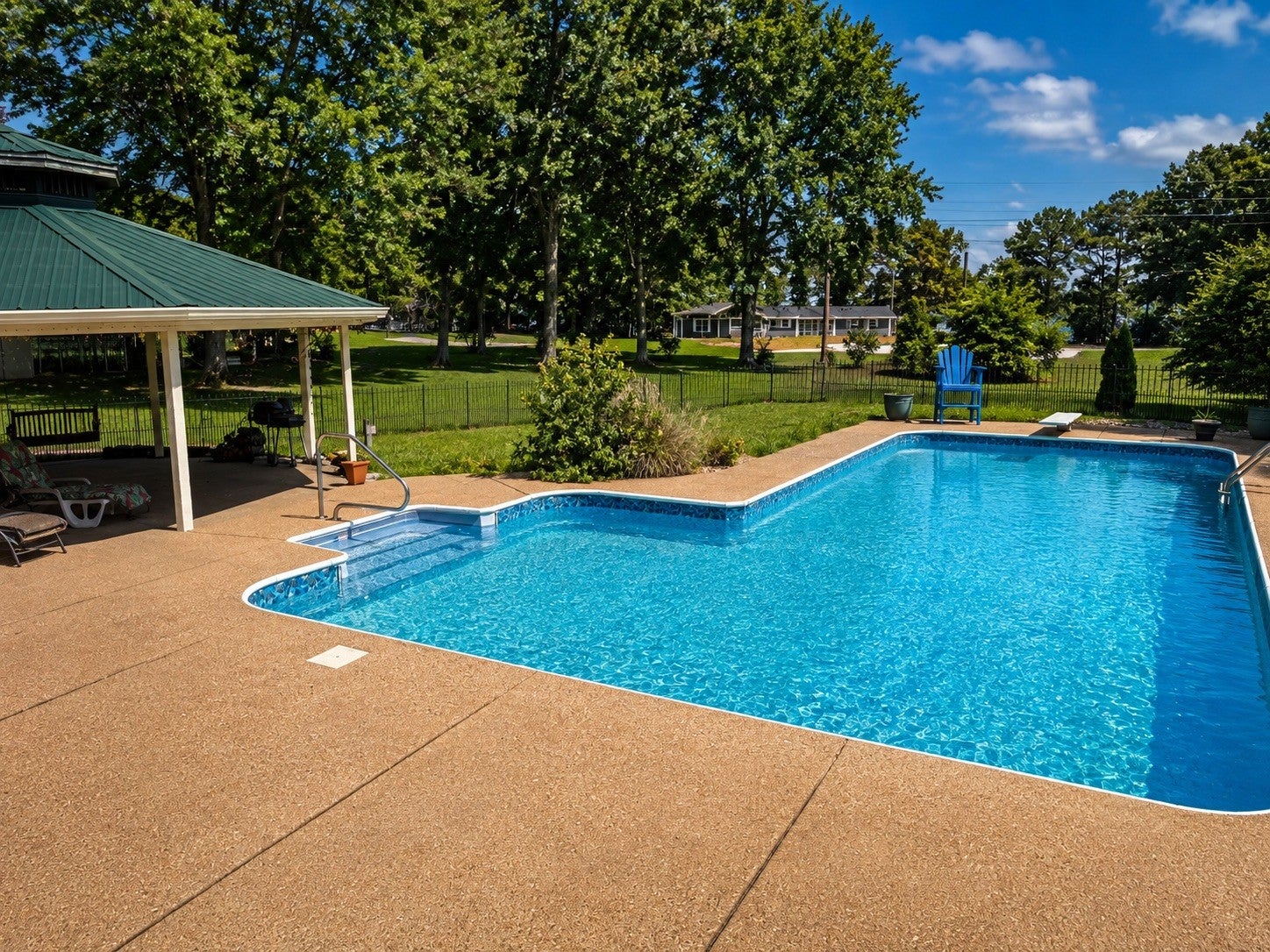 369 Holiday Acres Dr — photo