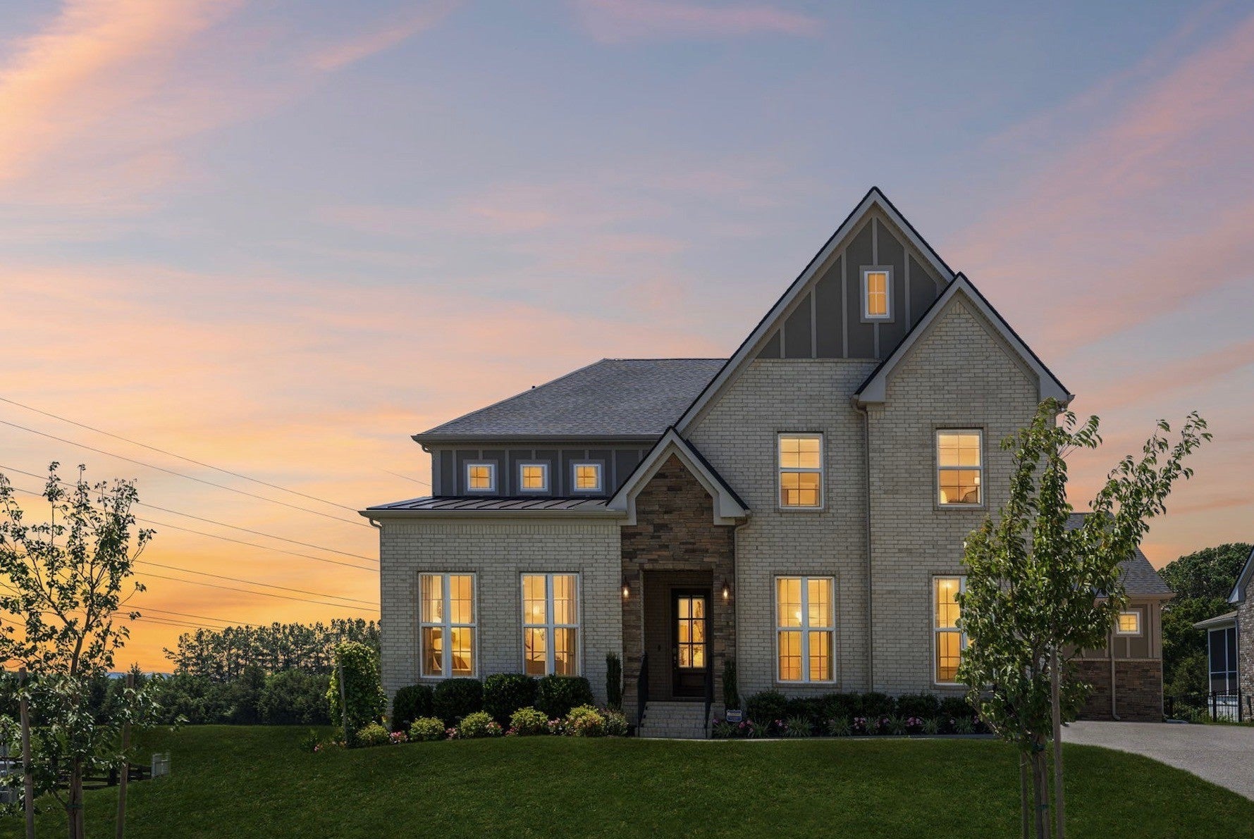 5011 High Park Hill Dr — photo
