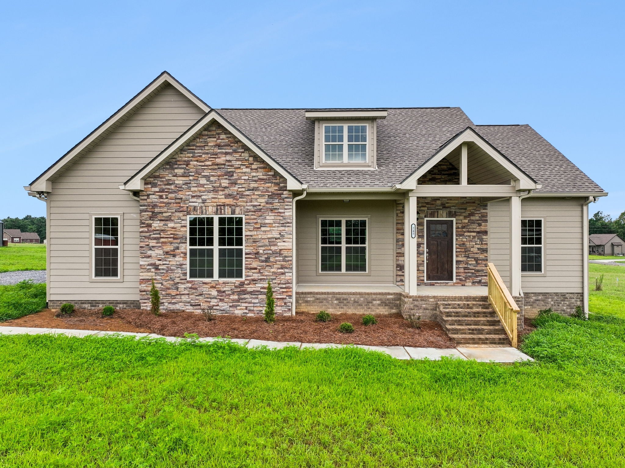 245 Makinley Dr — photo