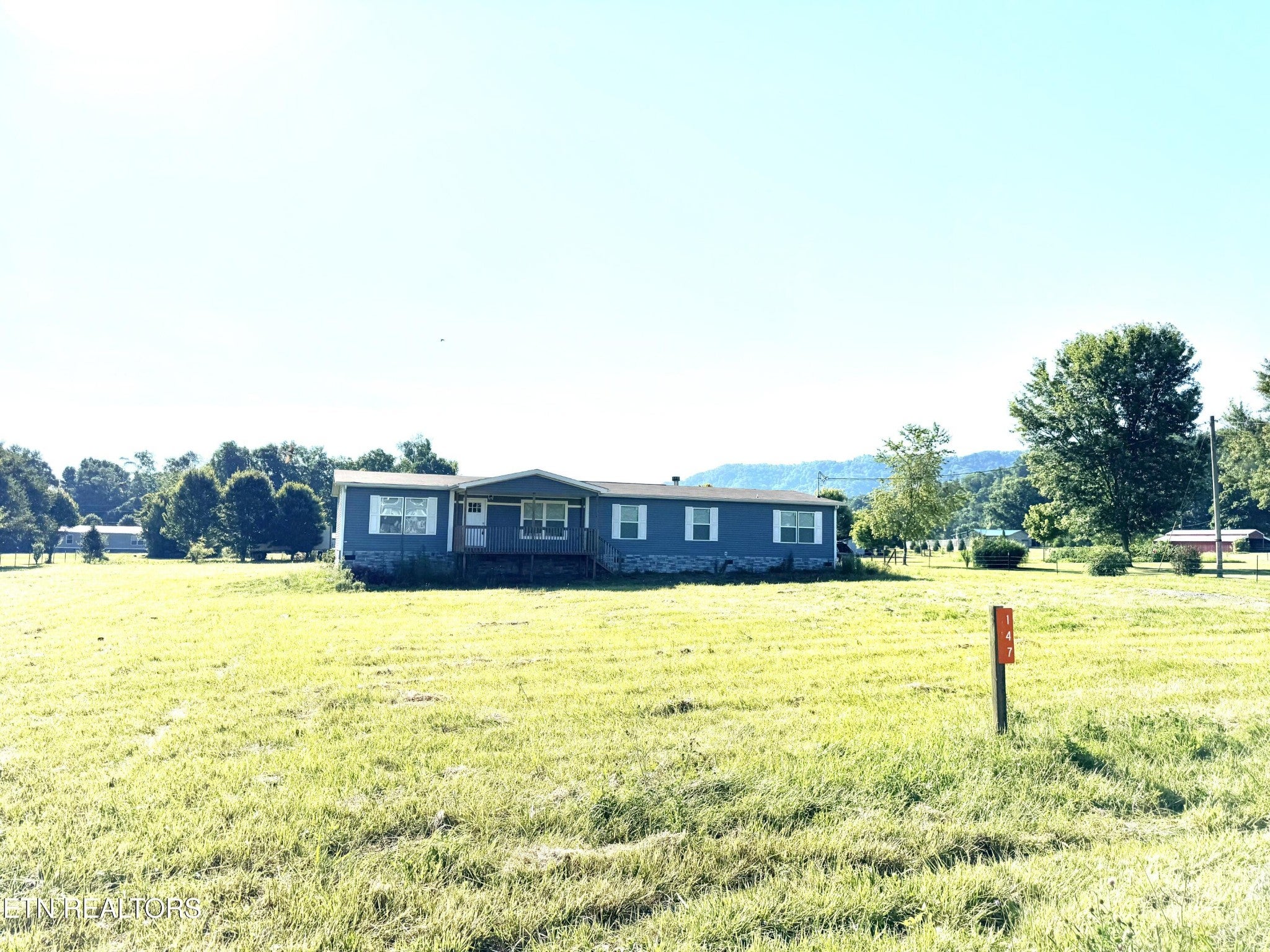 147 California Rd — photo